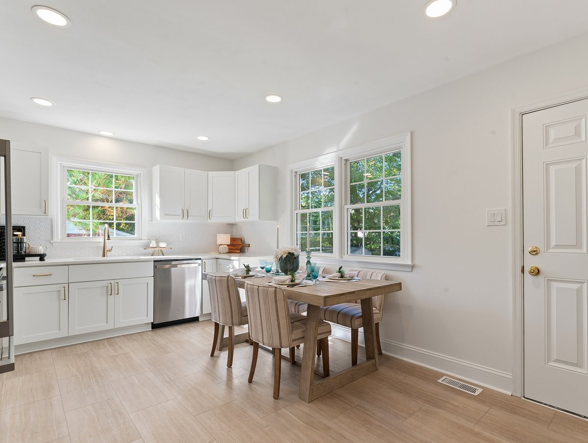 449 E Smithfield Street Property Photo 16