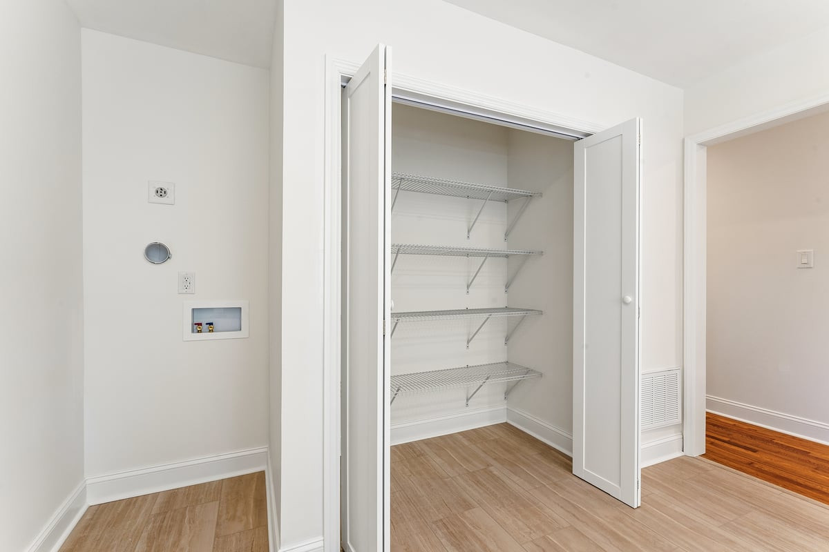 449 E Smithfield Street Property Photo 18