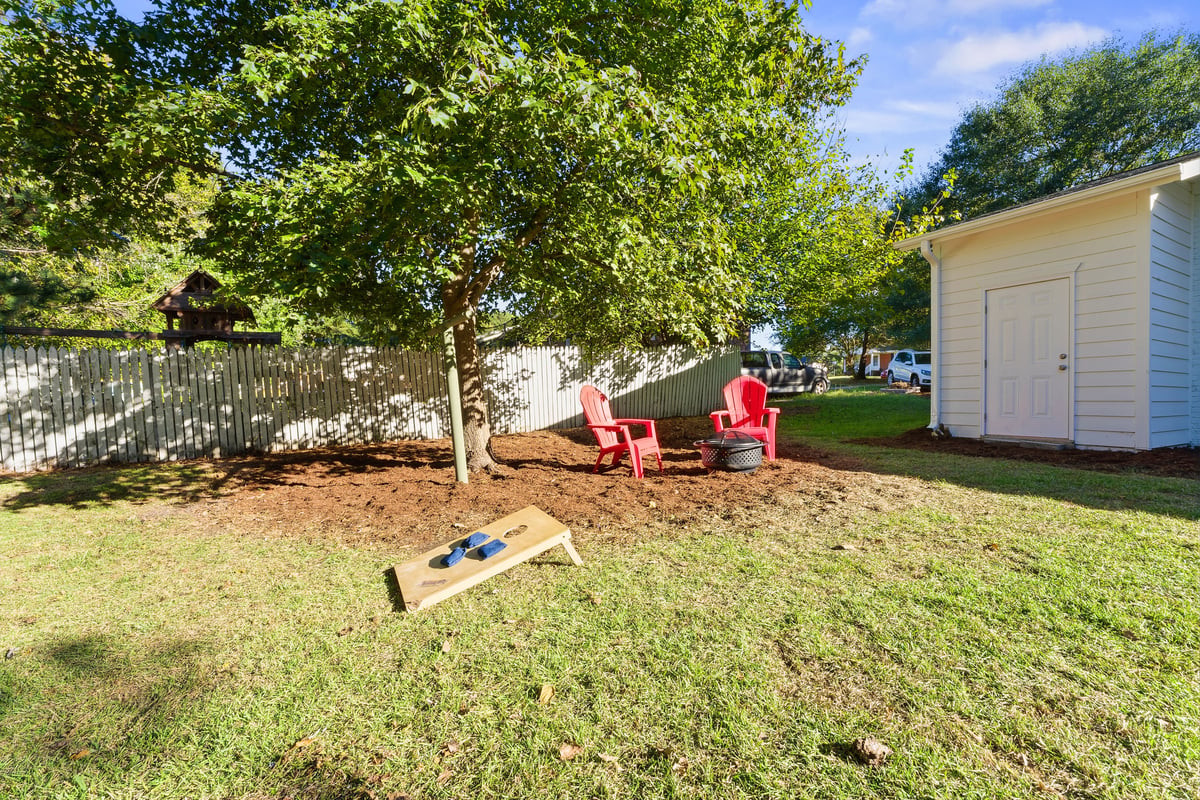 449 E Smithfield Street Property Photo 25
