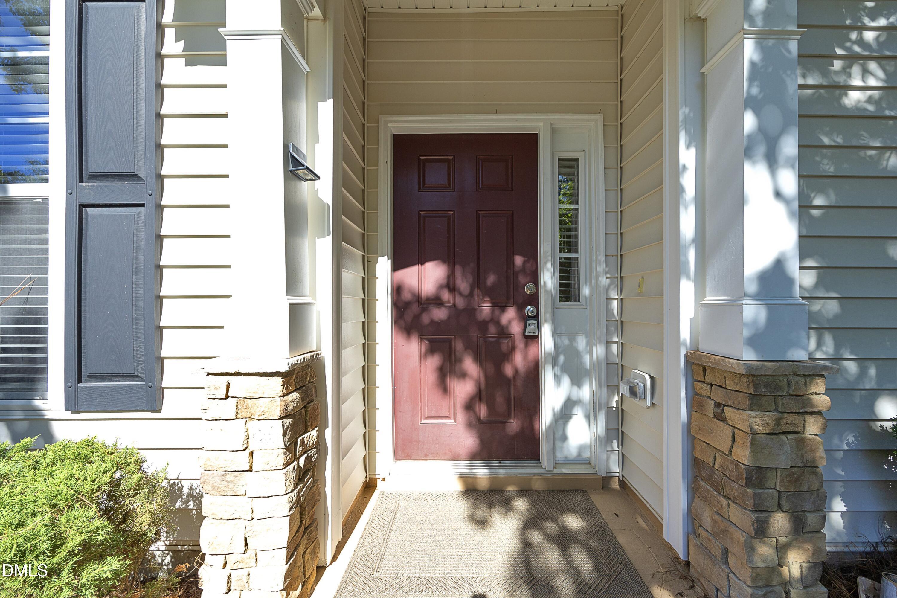 8204 Stone Cellar Drive Property Photo 4