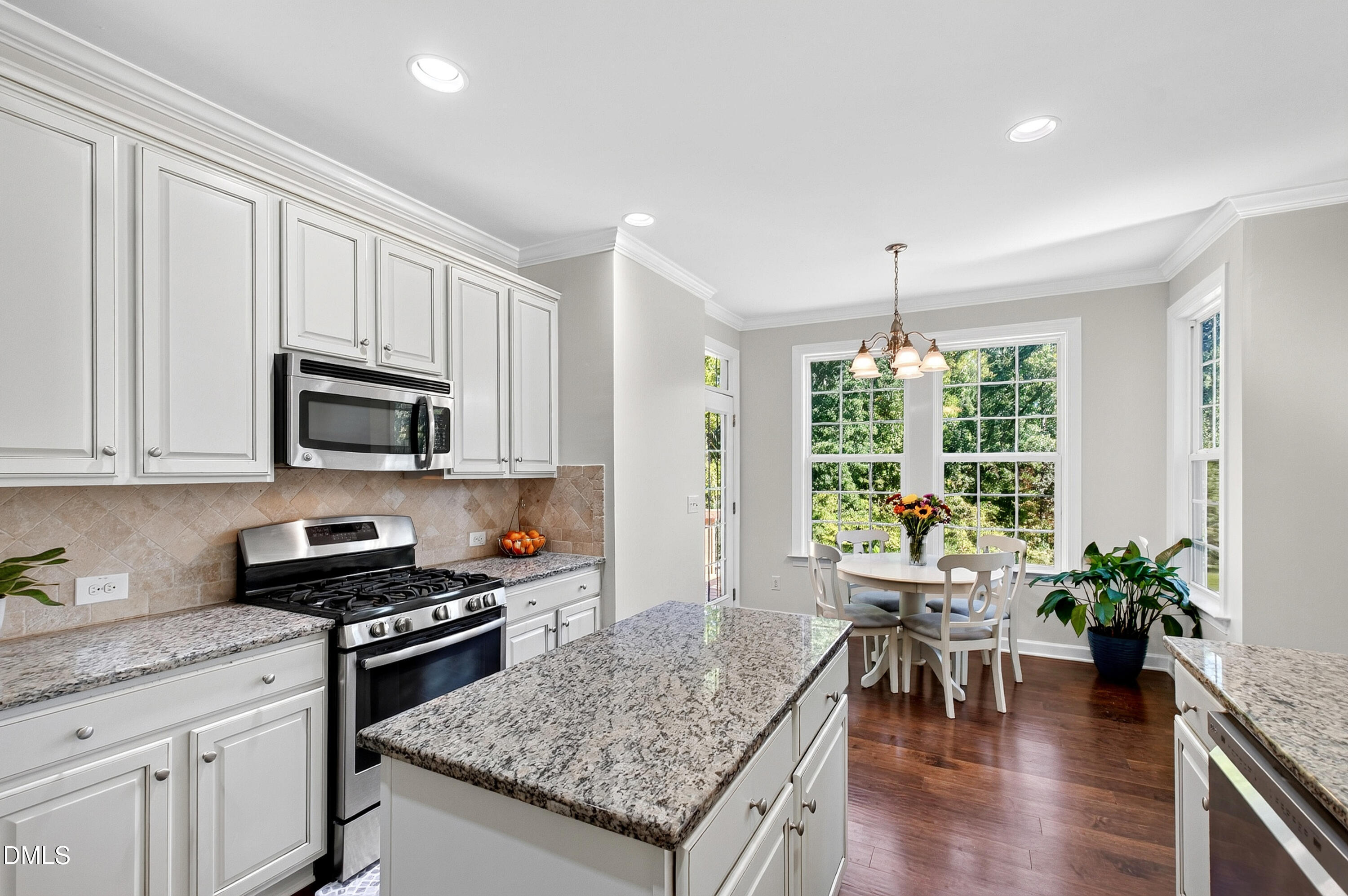 953 Palace Garden Way Property Photo 8