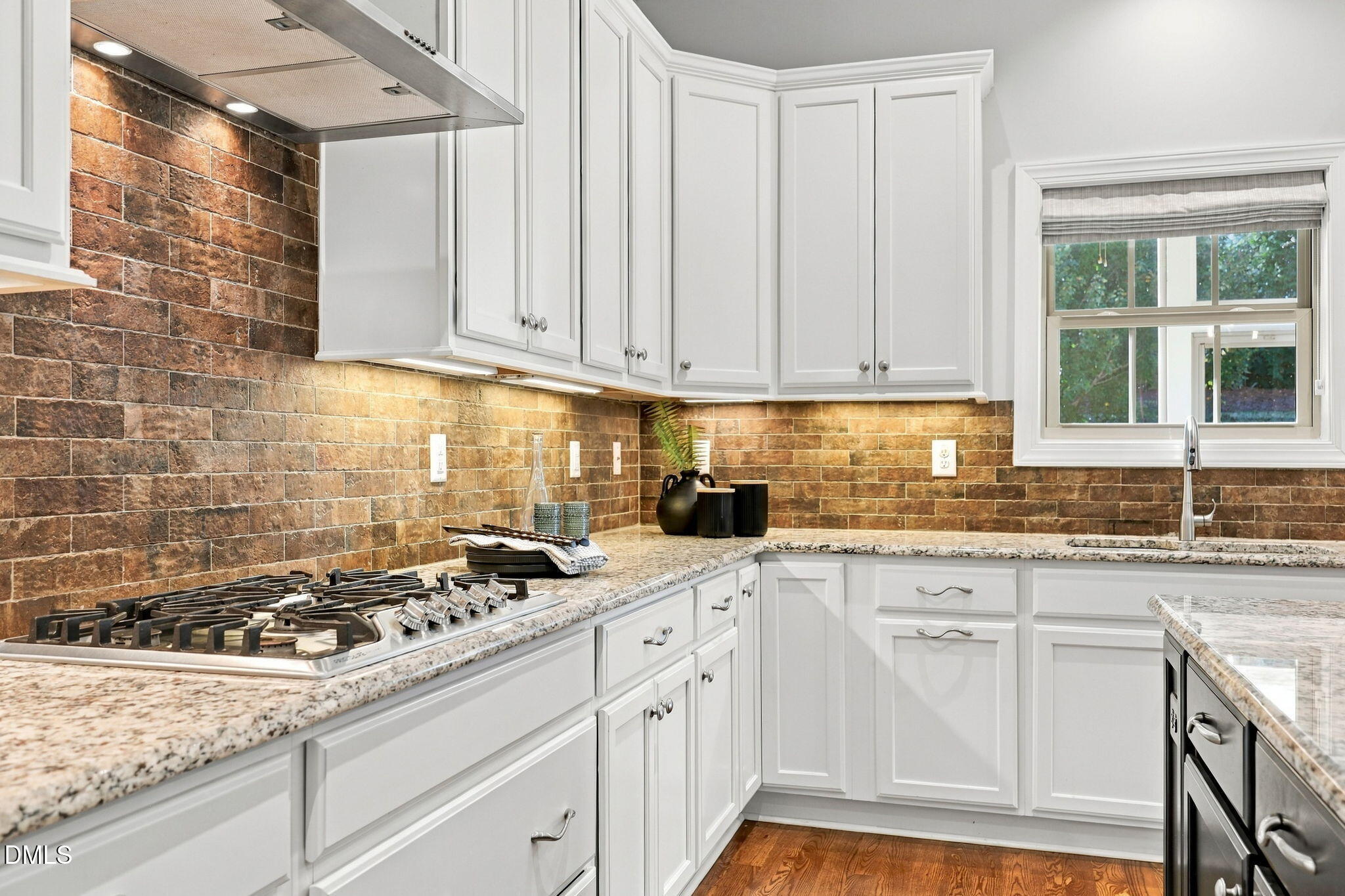 931 Regency Cottage Place Property Photo 4