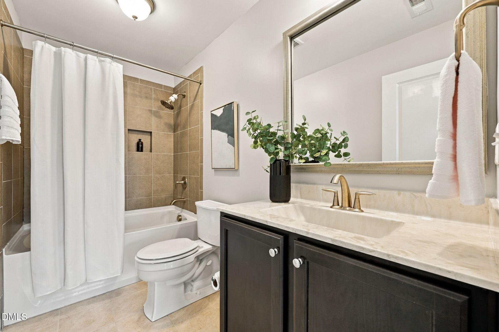 931 Regency Cottage Place Property Photo 33