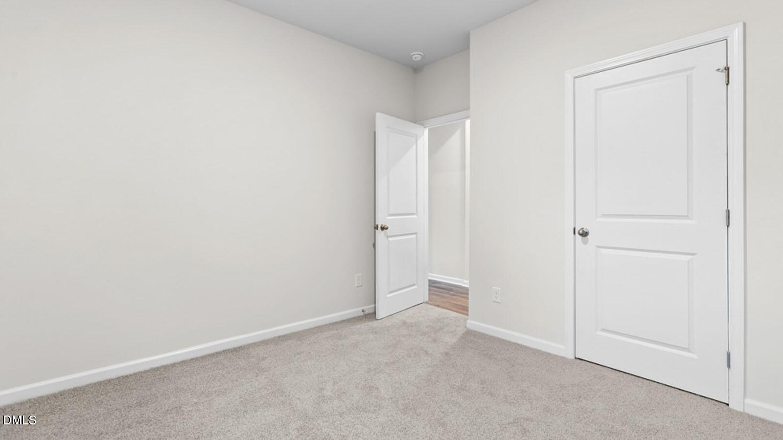 5021 Astra Lane Property Photo 14