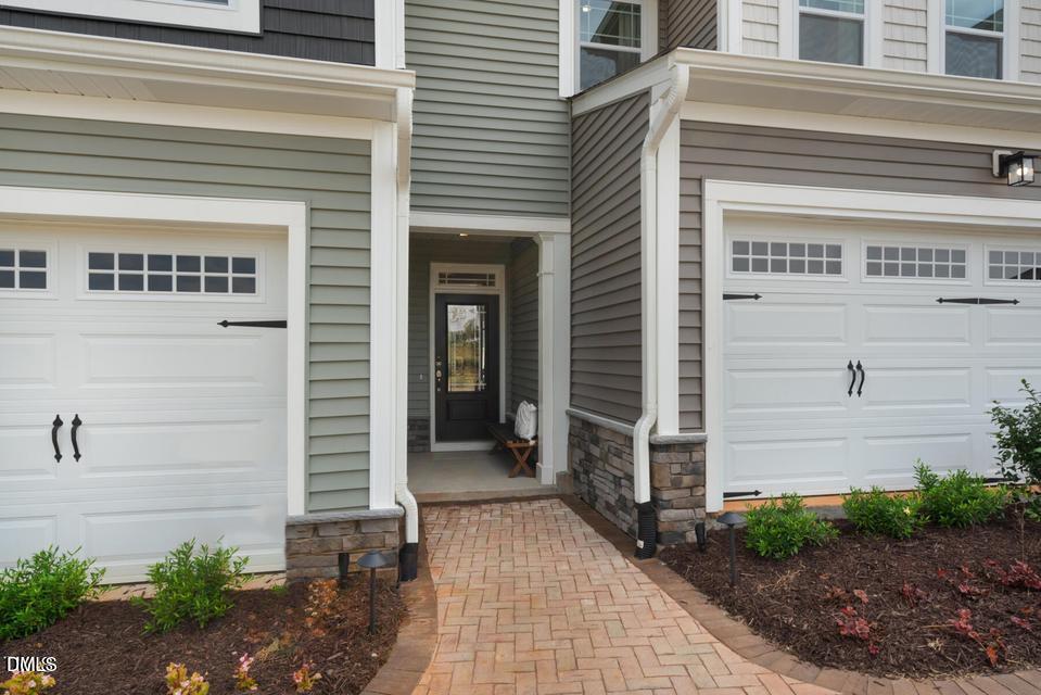 116 Kobus Court Property Photo 2