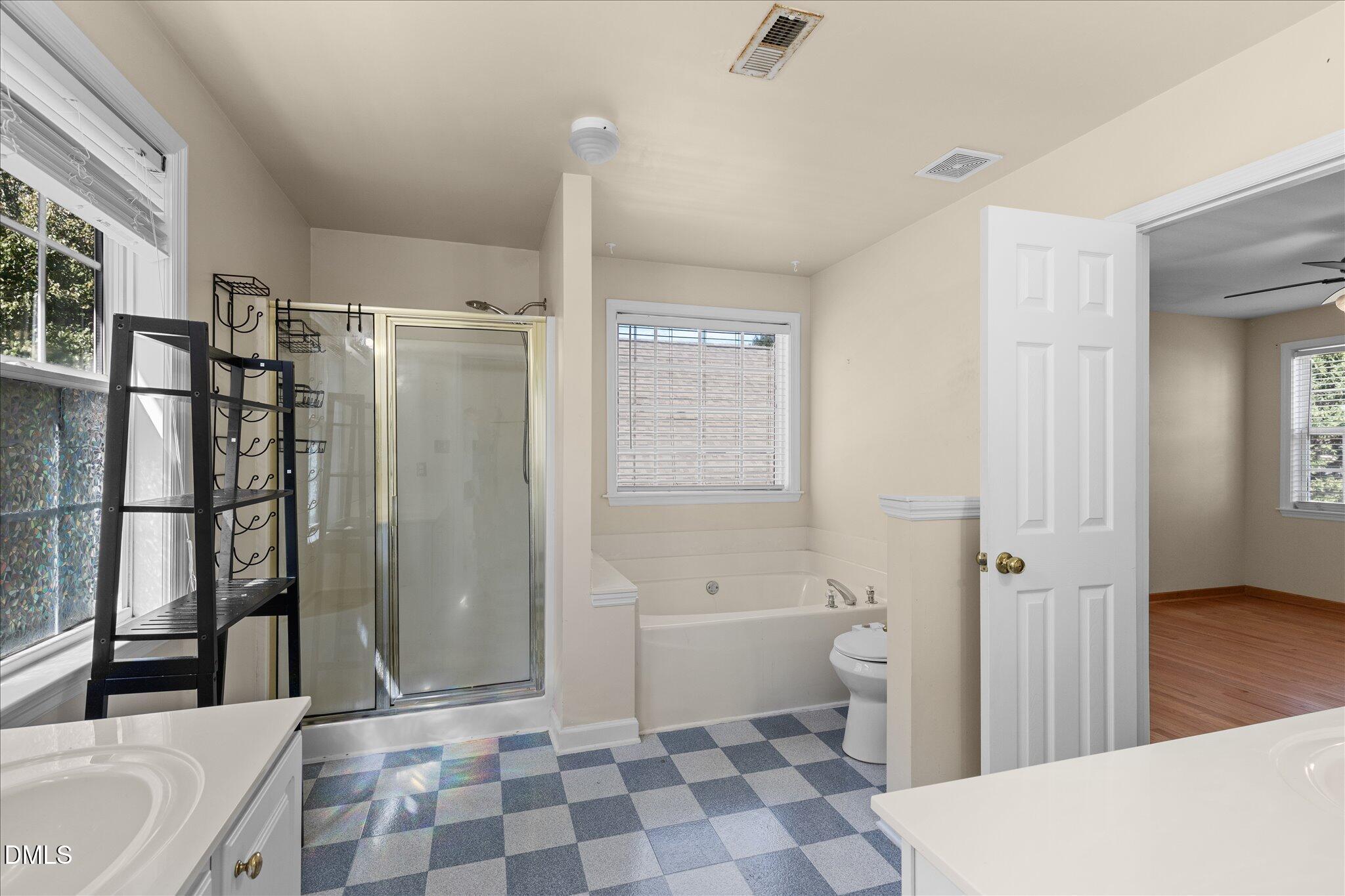 8516 Wild Wood Forest Drive Property Photo 24