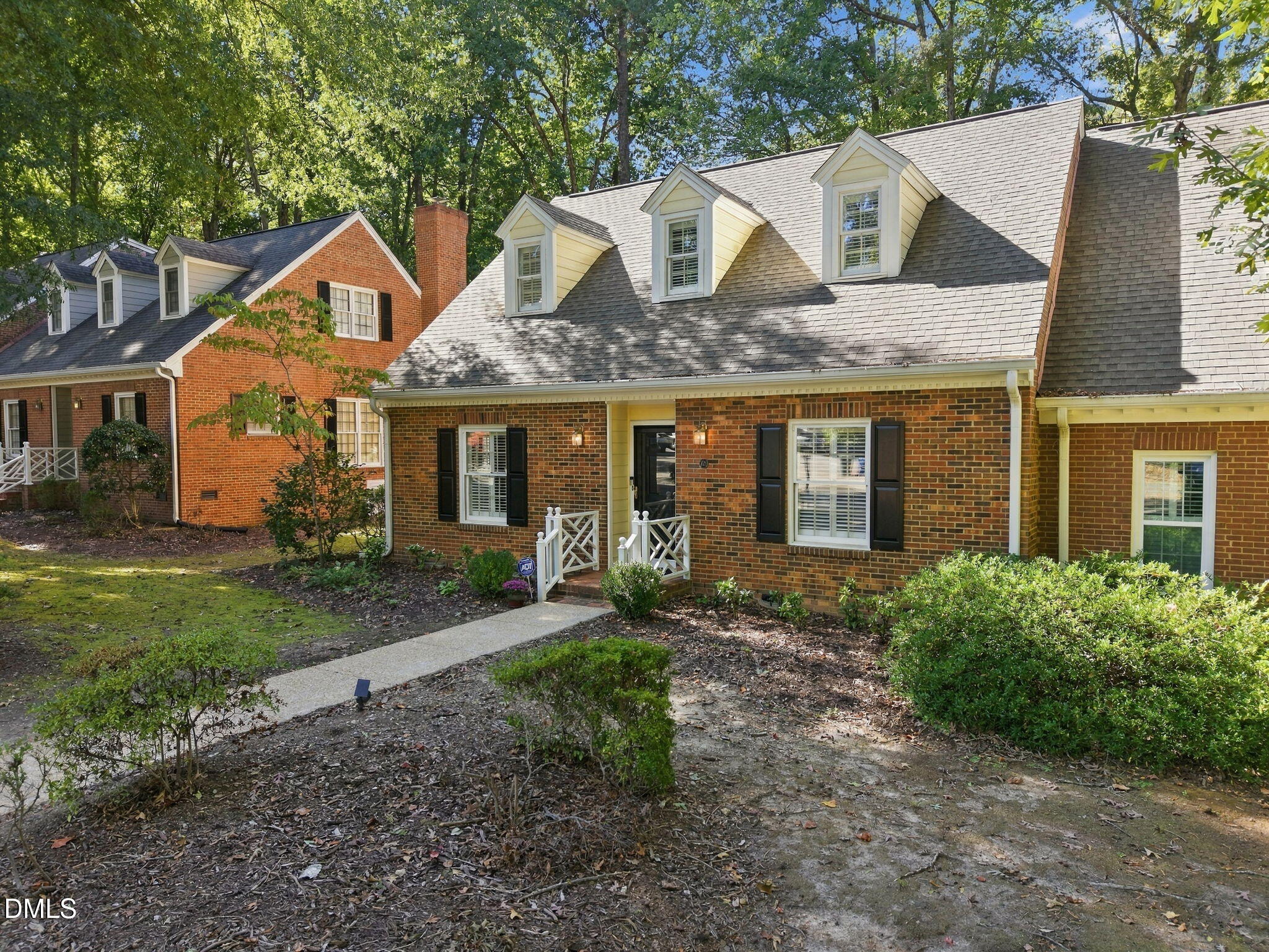 720 Weathergreen Drive Property Photo 4