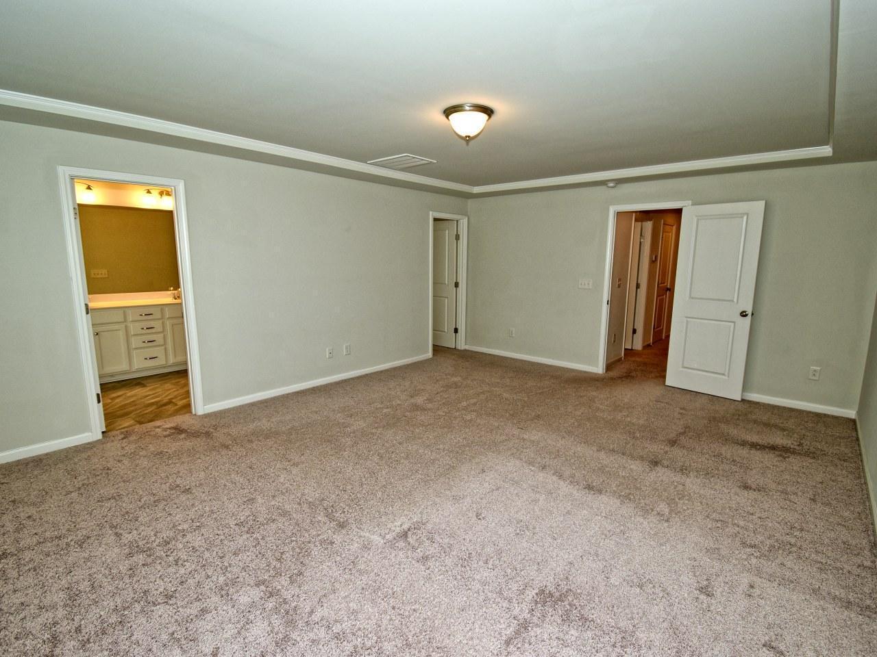 1425 Southpoint Trail Property Photo 13