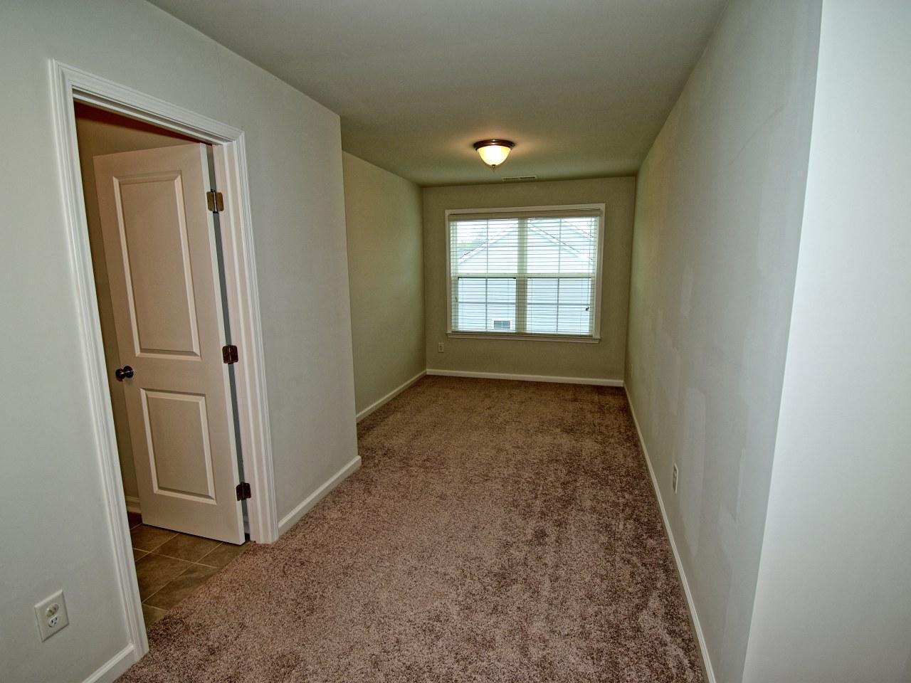 1425 Southpoint Trail Property Photo 24