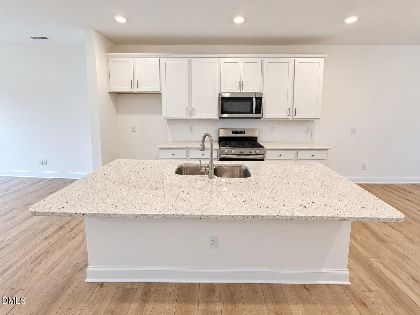 550 Traditions Grande Boulevard Property Photo 11