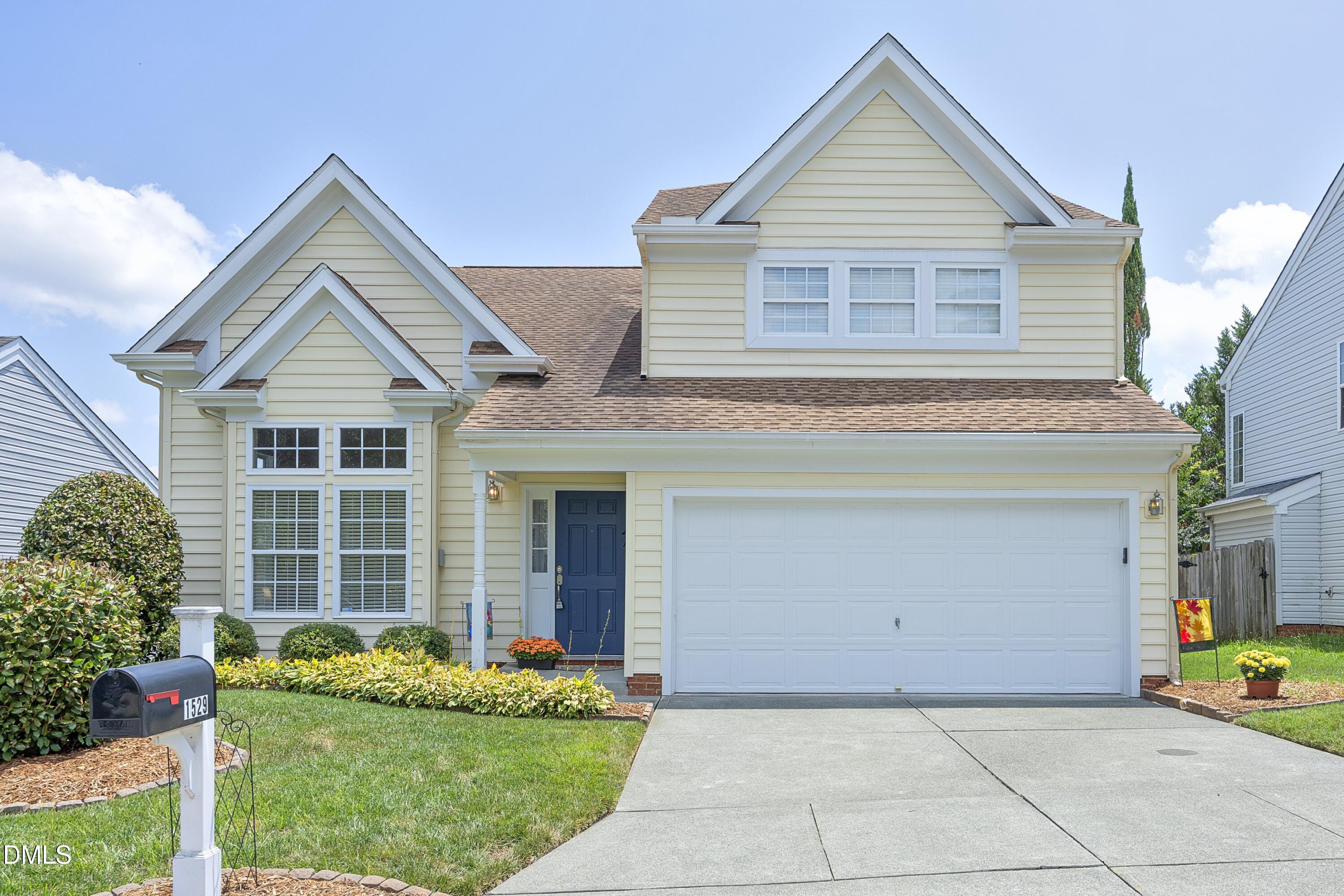 1529 Pebble Creek Crossing Property Photo 1