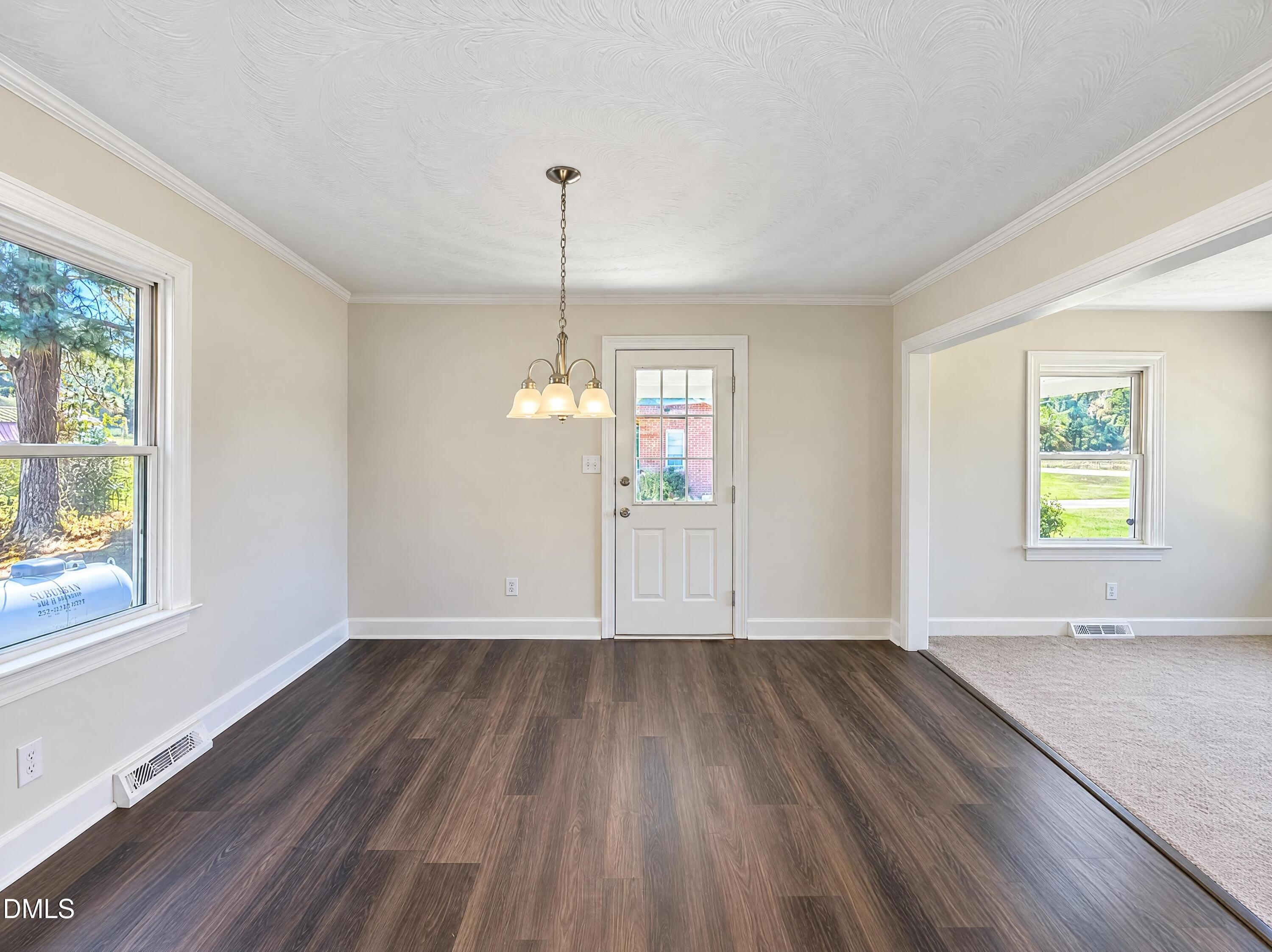 5244 Lindsey Road Property Photo 5