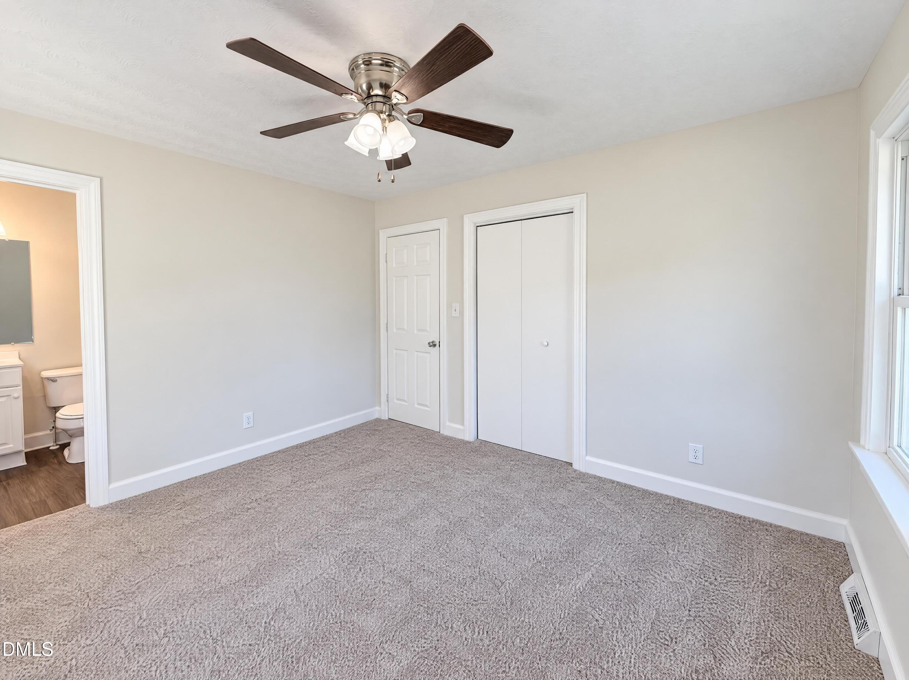 5244 Lindsey Road Property Photo 6