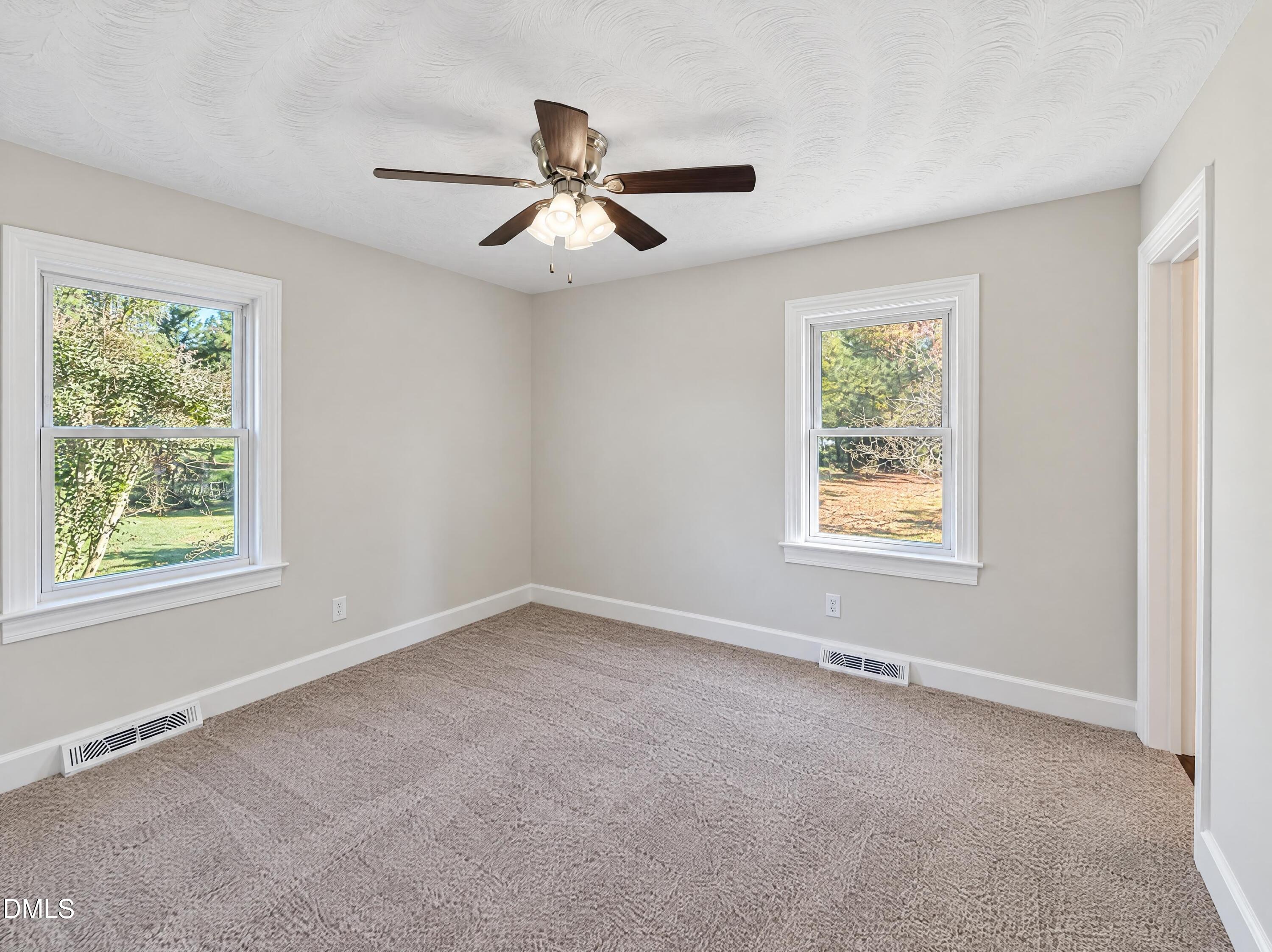 5244 Lindsey Road Property Photo 7