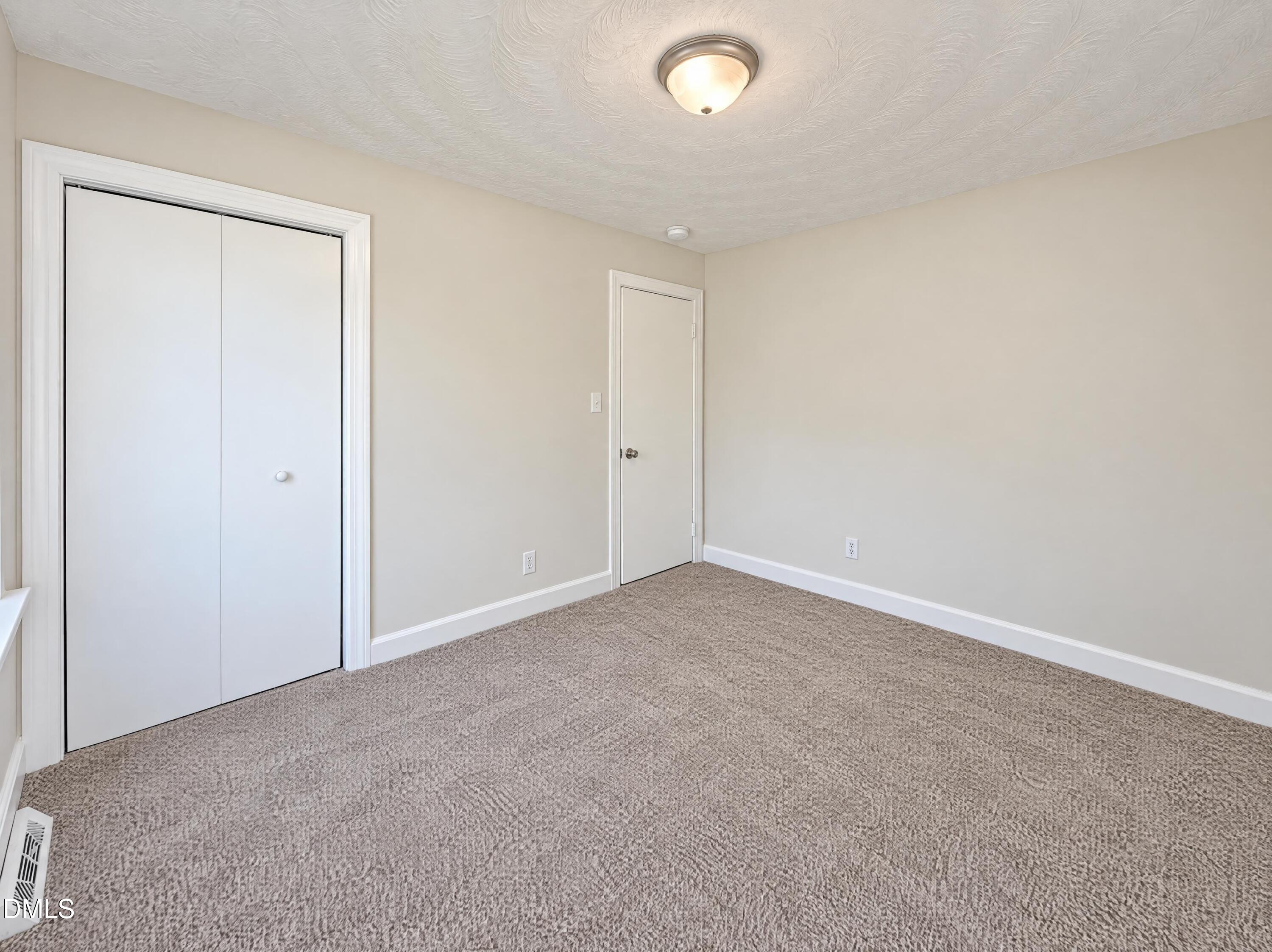 5244 Lindsey Road Property Photo 9