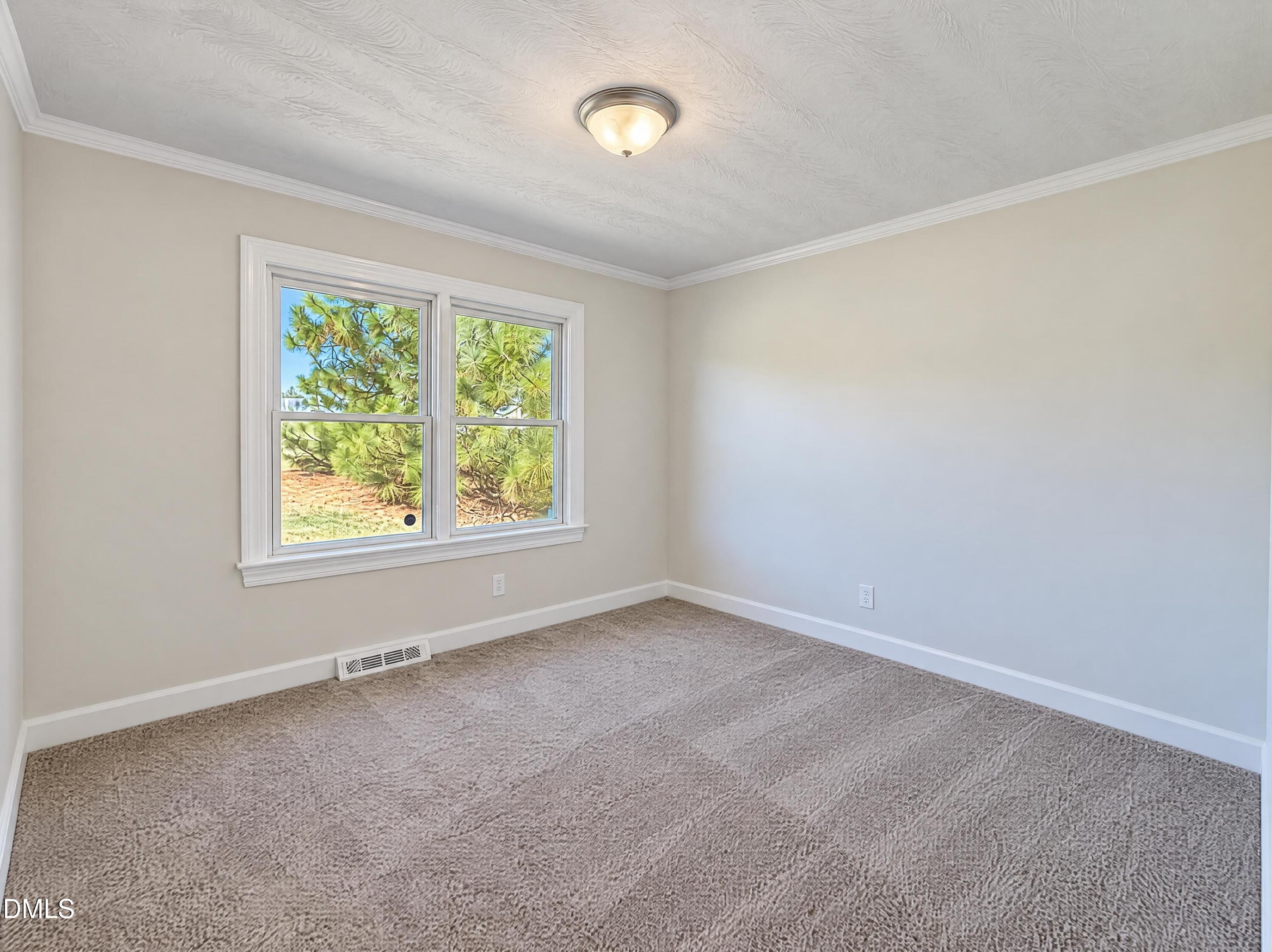 5244 Lindsey Road Property Photo 10