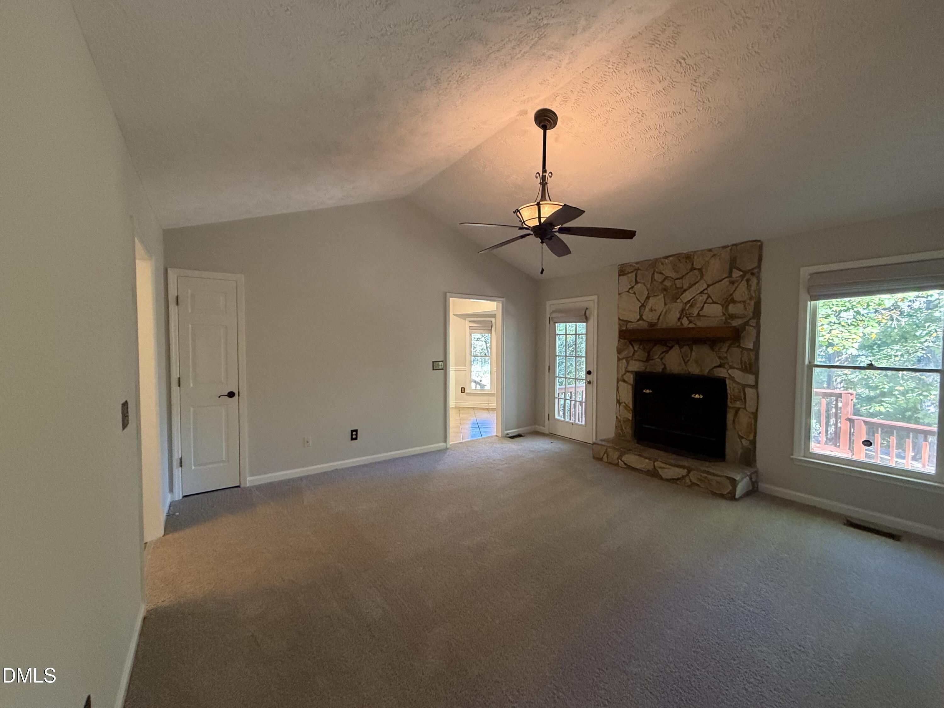 1290 Arailia Drive Property Photo 3