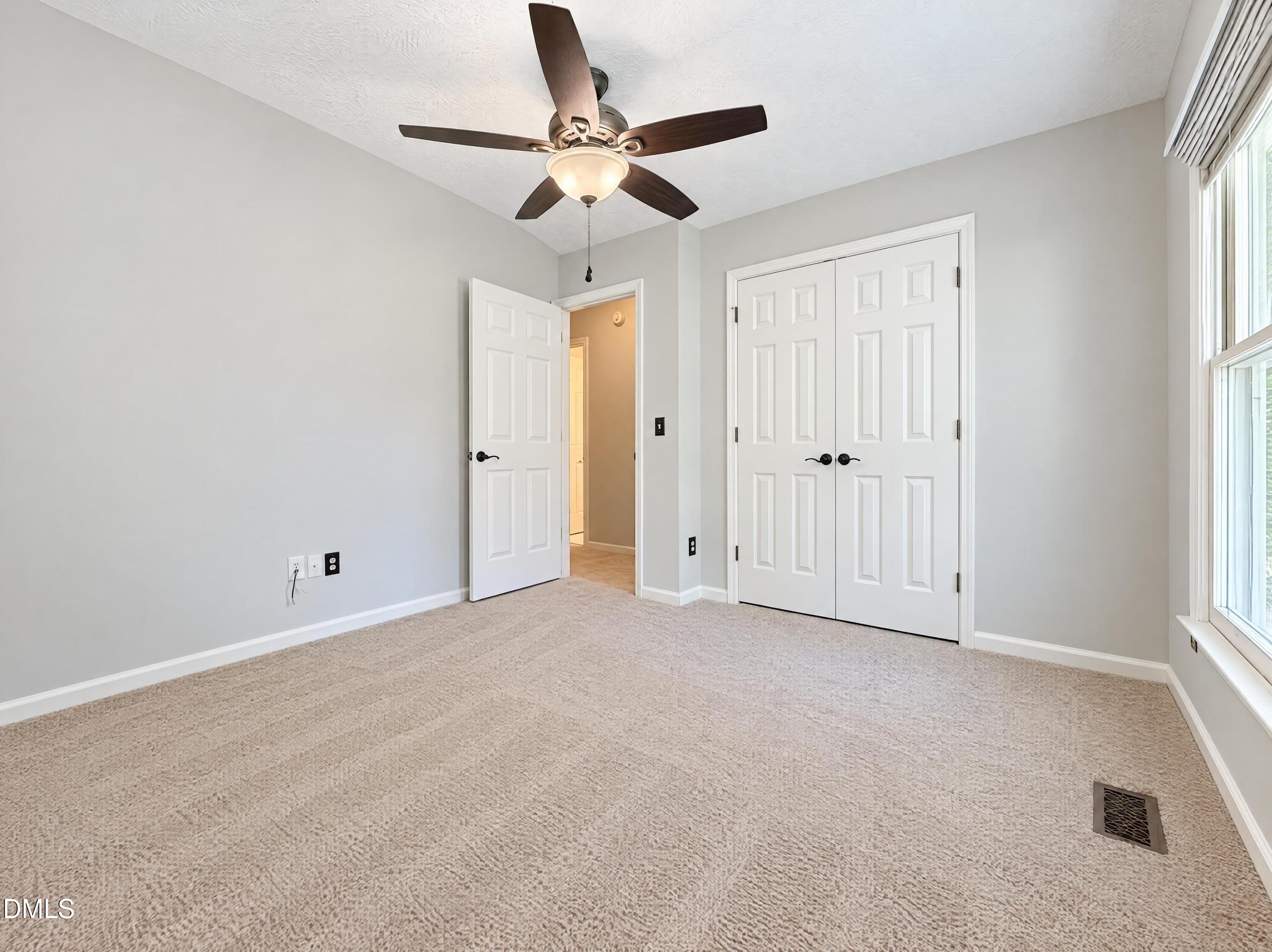 1290 Arailia Drive Property Photo 12