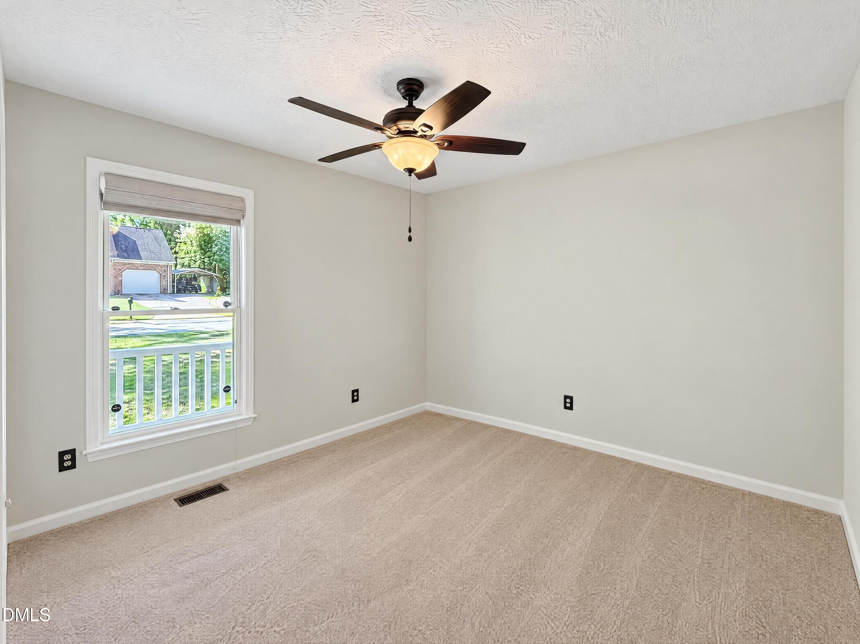 1290 Arailia Drive Property Photo 13