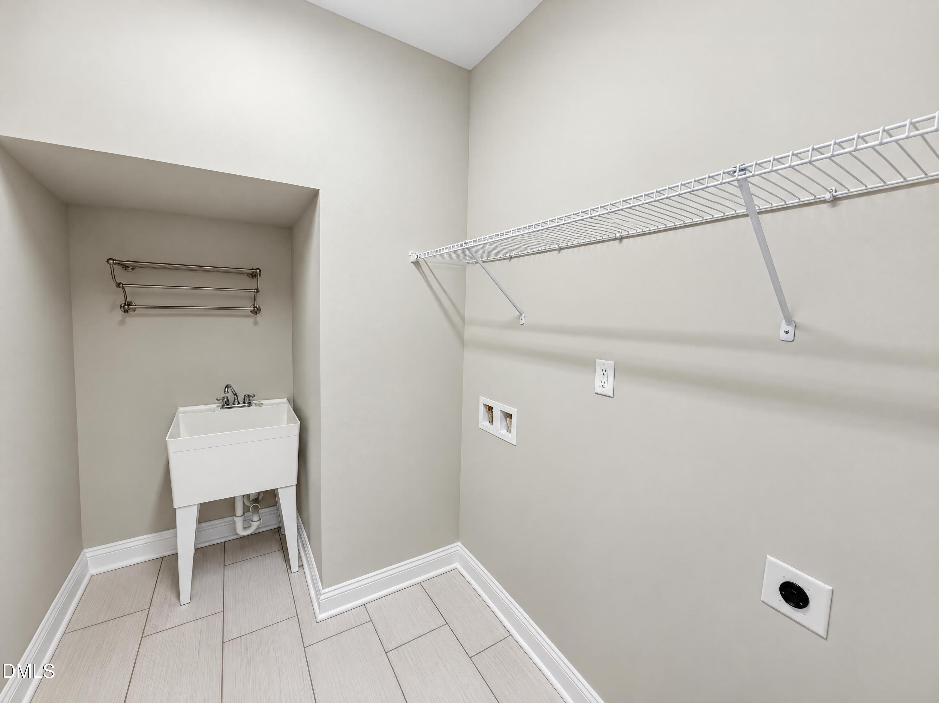 3168 Mavisbank Circle Property Photo 16
