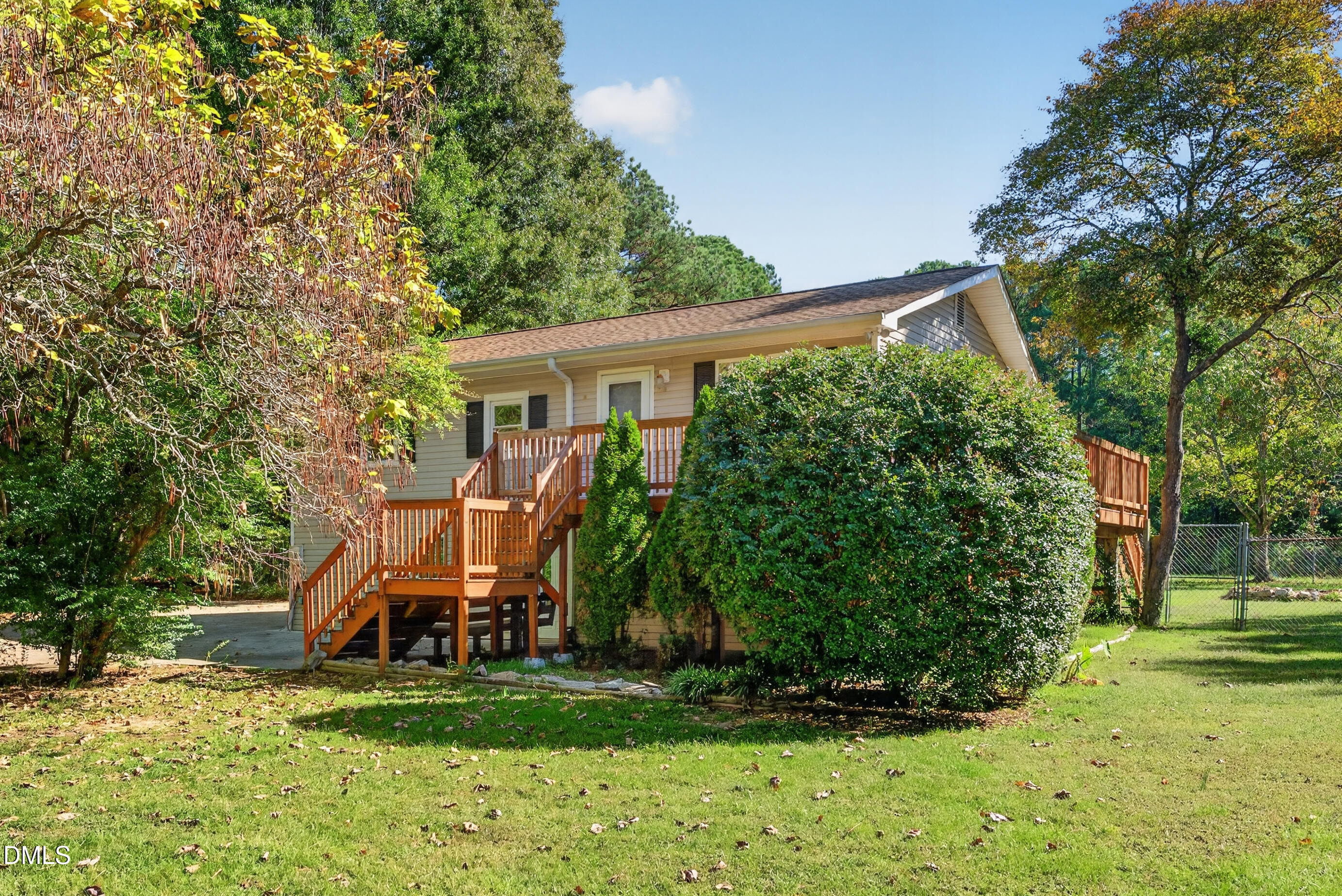 8449 Stephenson Road Property Photo 1