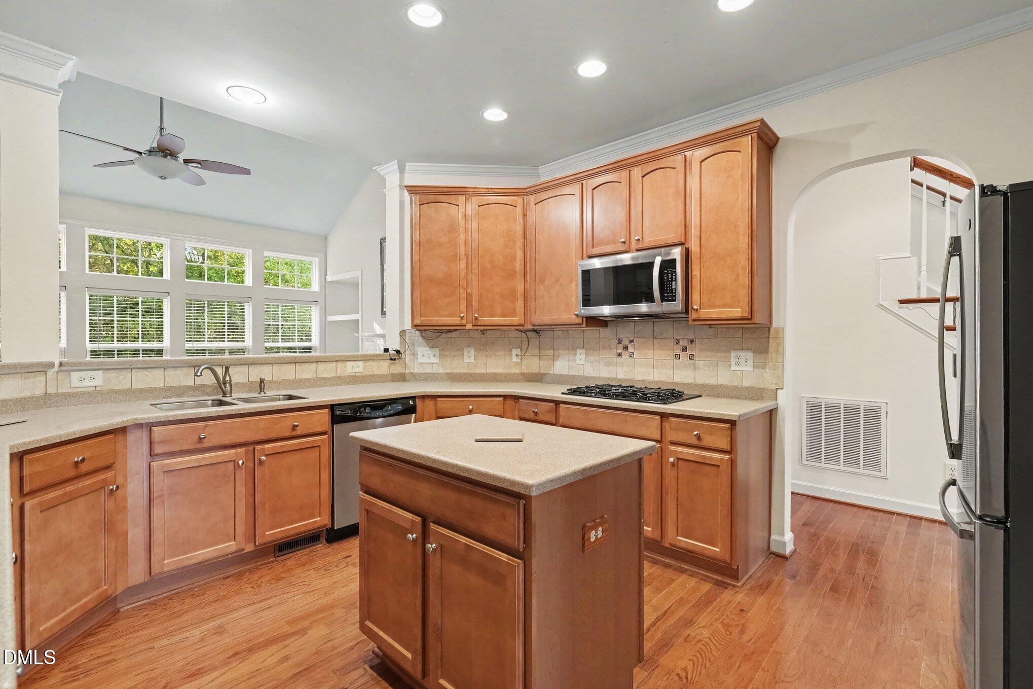 3121 Hummer Way Property Photo 11