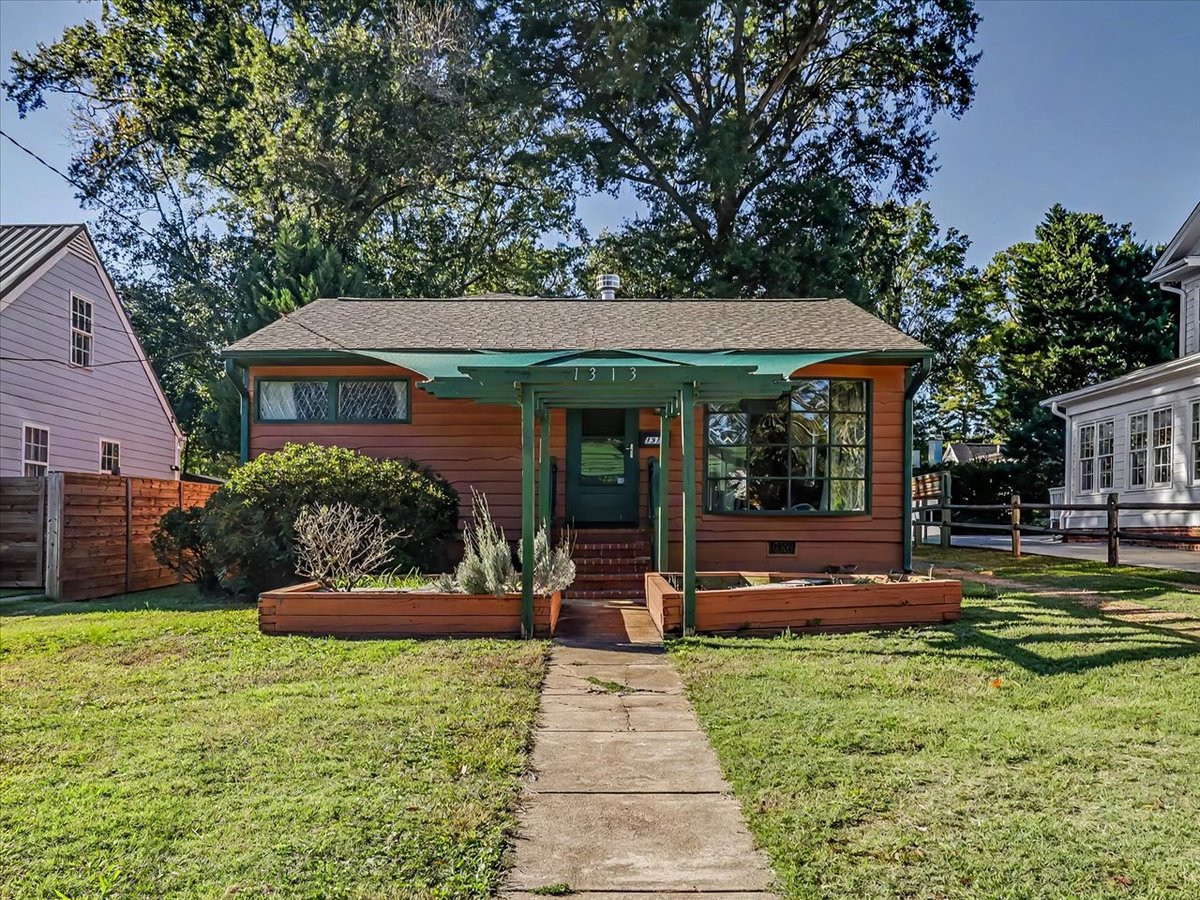 1313 Wake Forest Road Property Photo 1