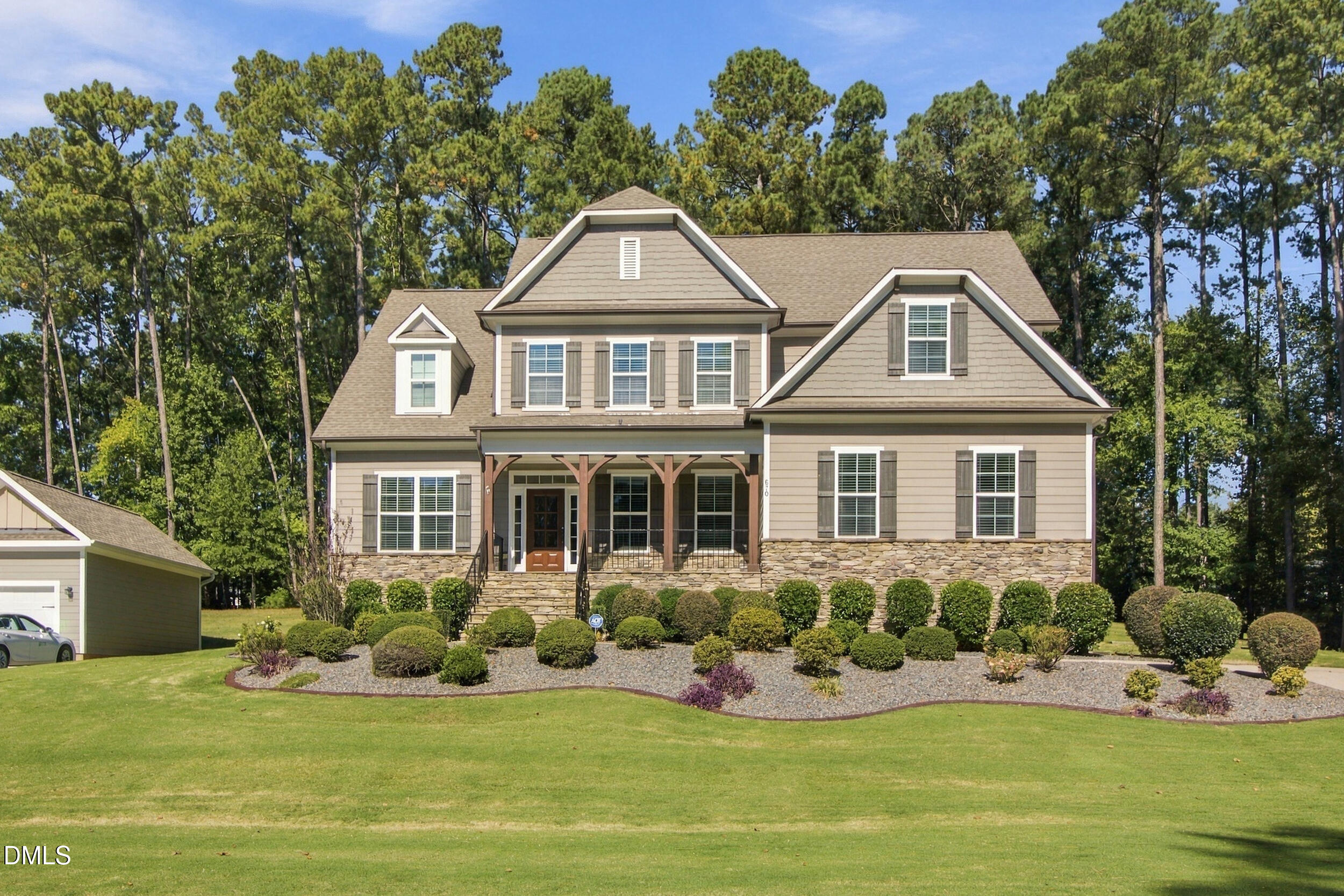 670 Rockport Drive Property Photo 4