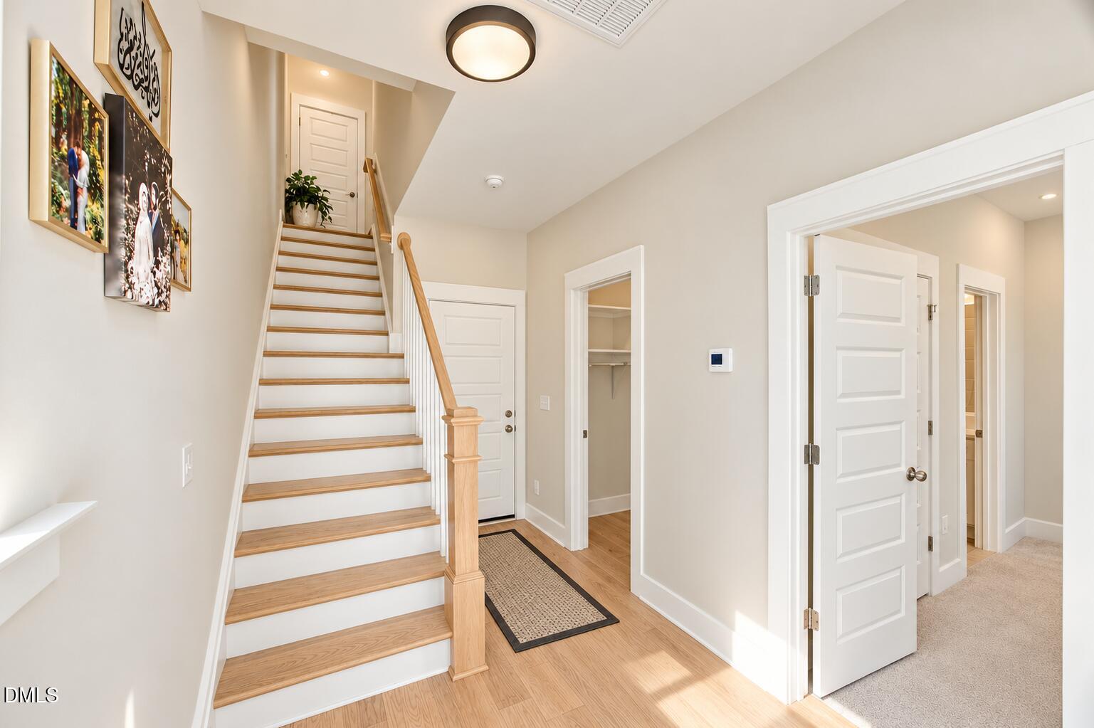 8111 Diversy Way Property Photo 2