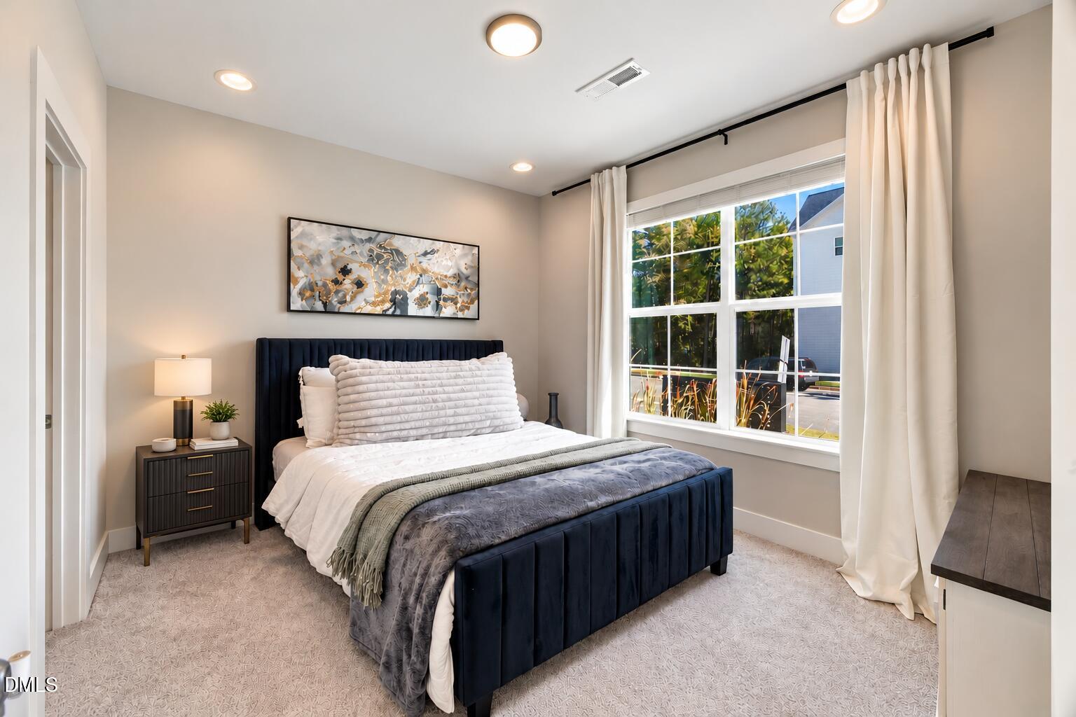 8111 Diversy Way Property Photo 3