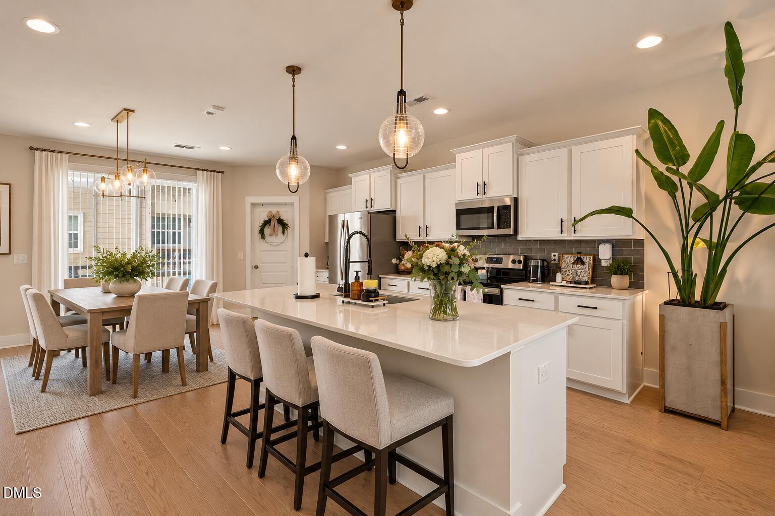 8111 Diversy Way Property Photo 16