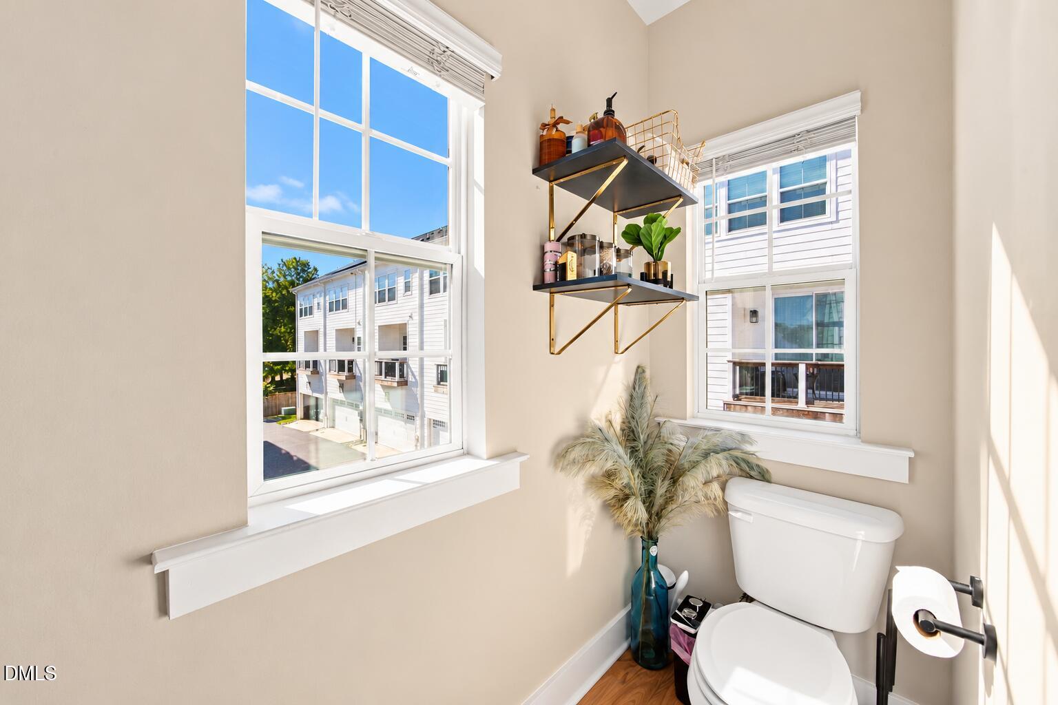 8111 Diversy Way Property Photo 24