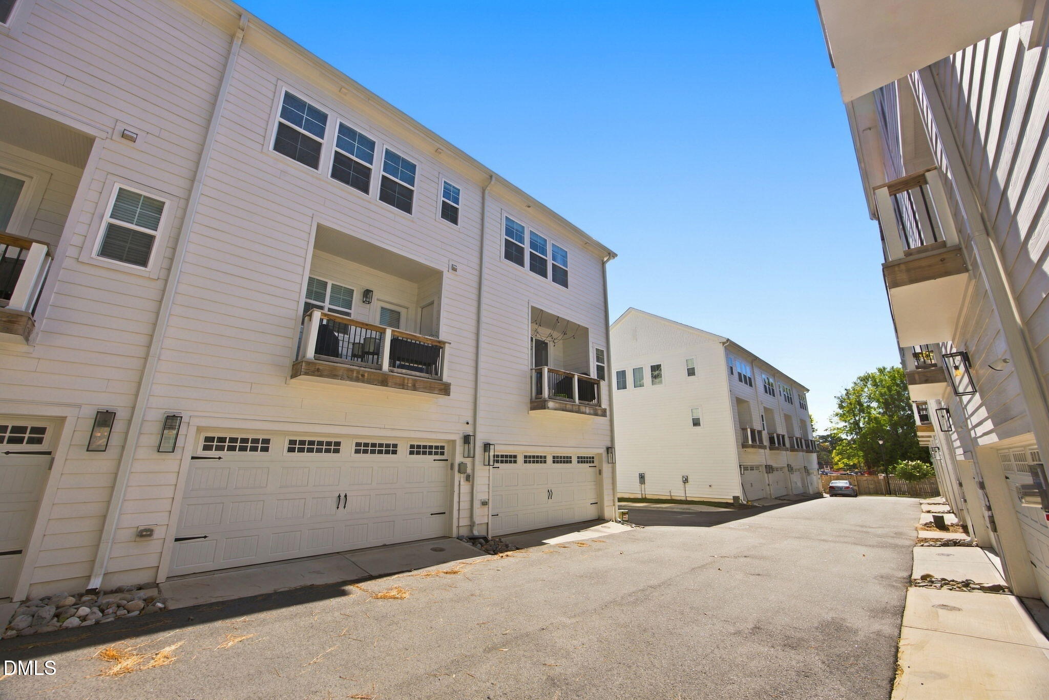 8111 Diversy Way Property Photo 41