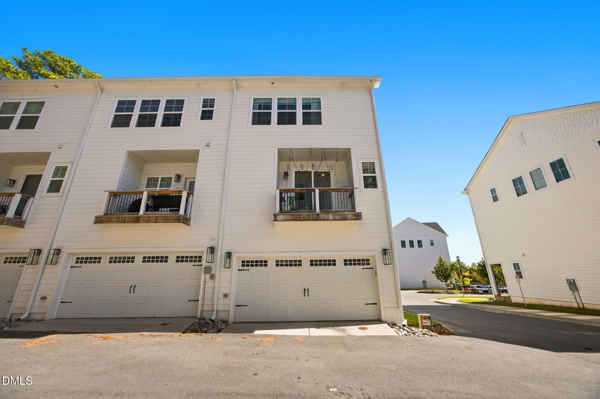8111 Diversy Way Property Photo 42