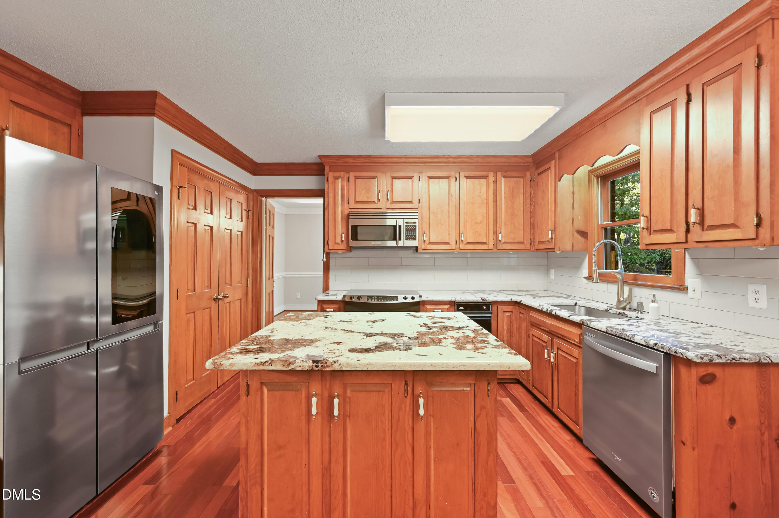 1011 Queensferry Road Property Photo 5