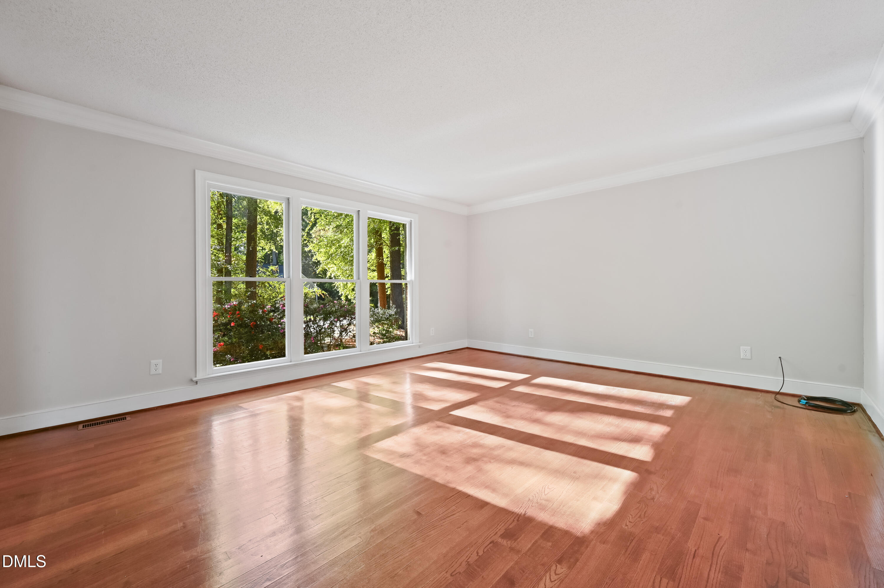 1011 Queensferry Road Property Photo 11