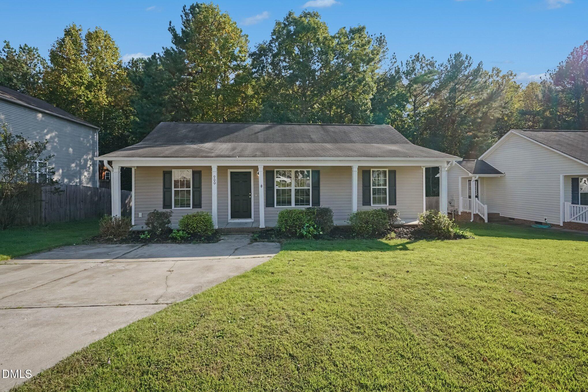 900 Mailwood Drive Property Photo 1