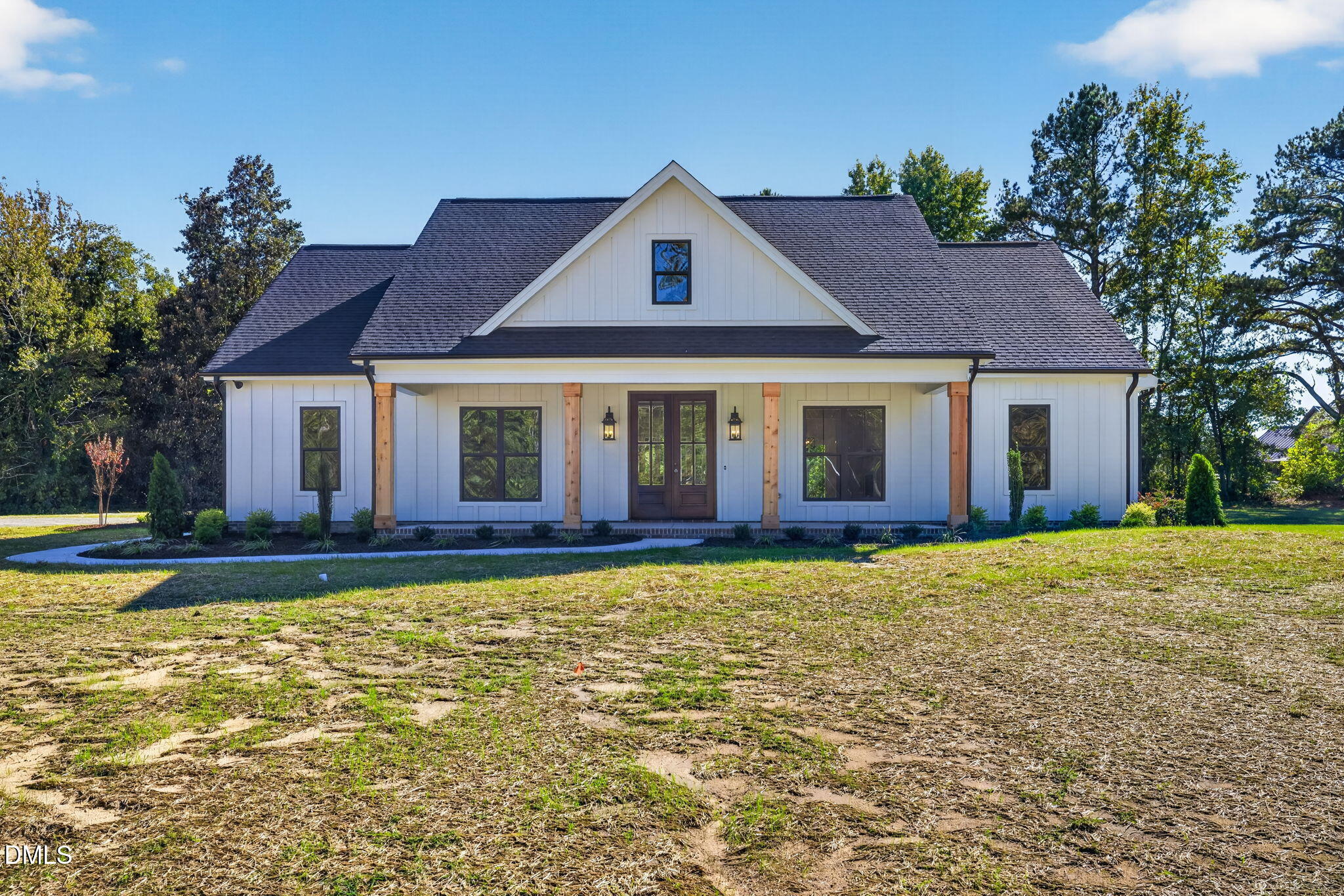 643 Dixon Road Property Photo 1