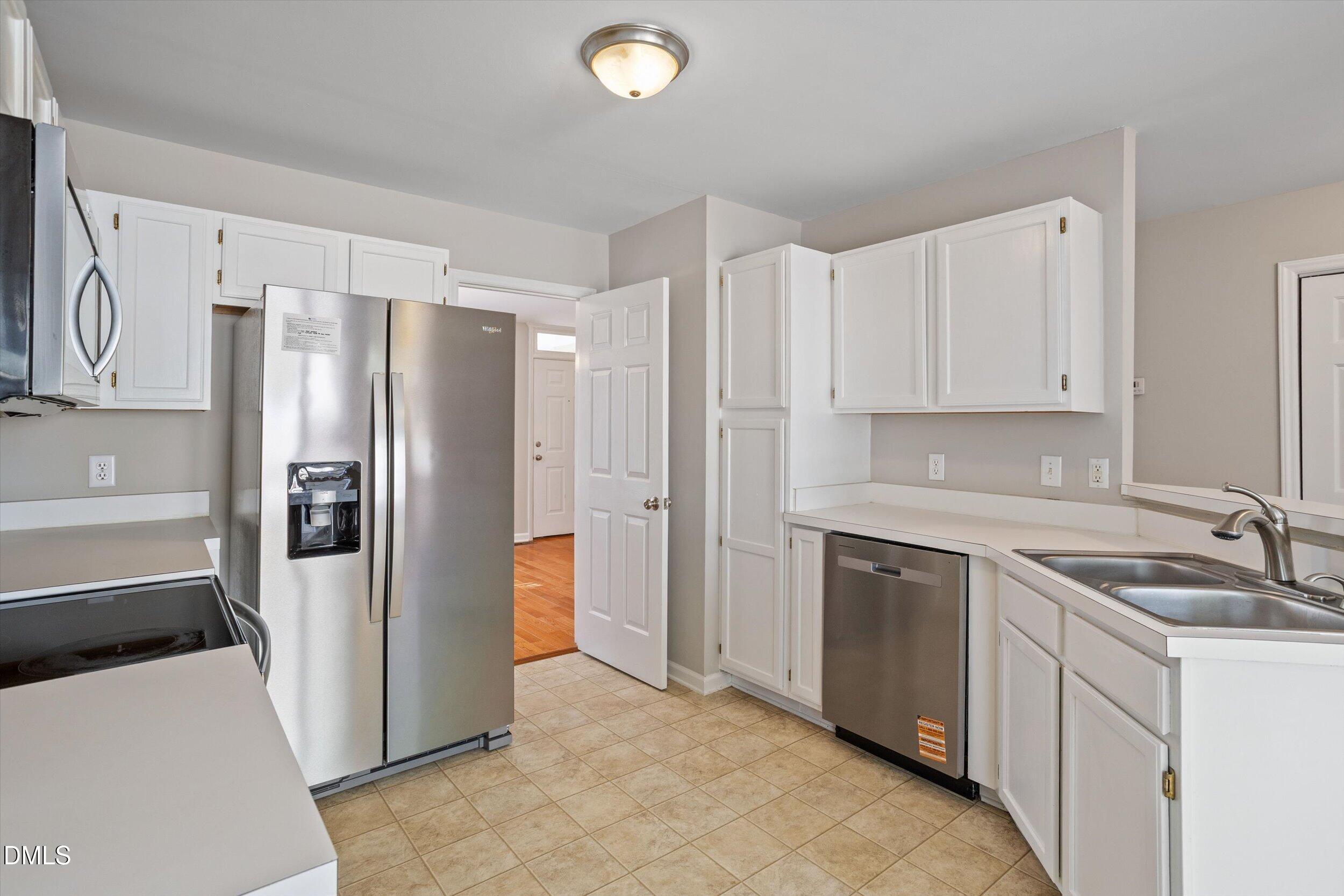 2816 Isabella Drive Property Photo 6