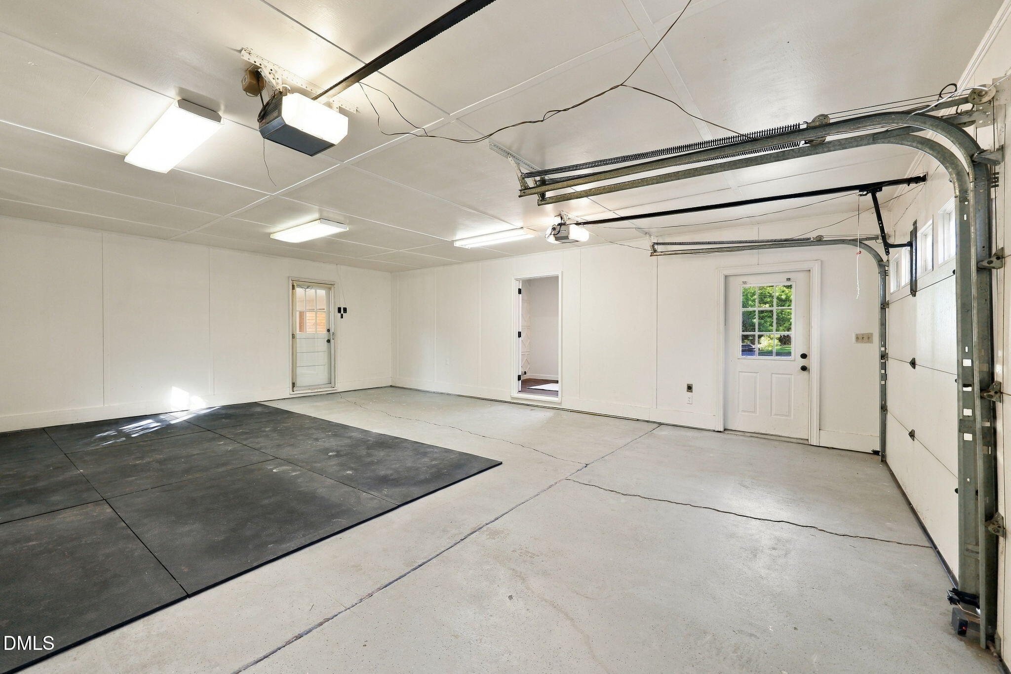 6700 Valley Lake Drive Property Photo 42