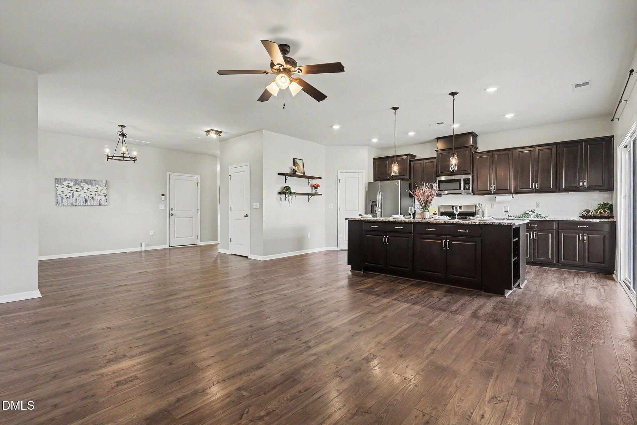 1833 Birdhouse Lane Property Photo 10