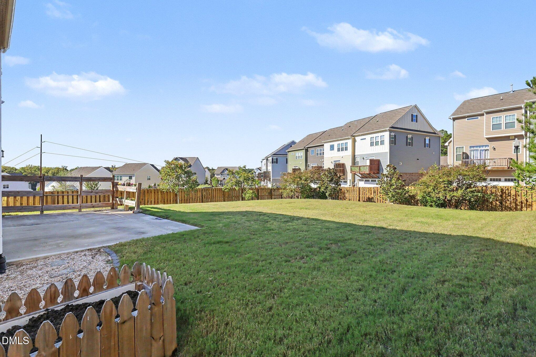 1833 Birdhouse Lane Property Photo 21