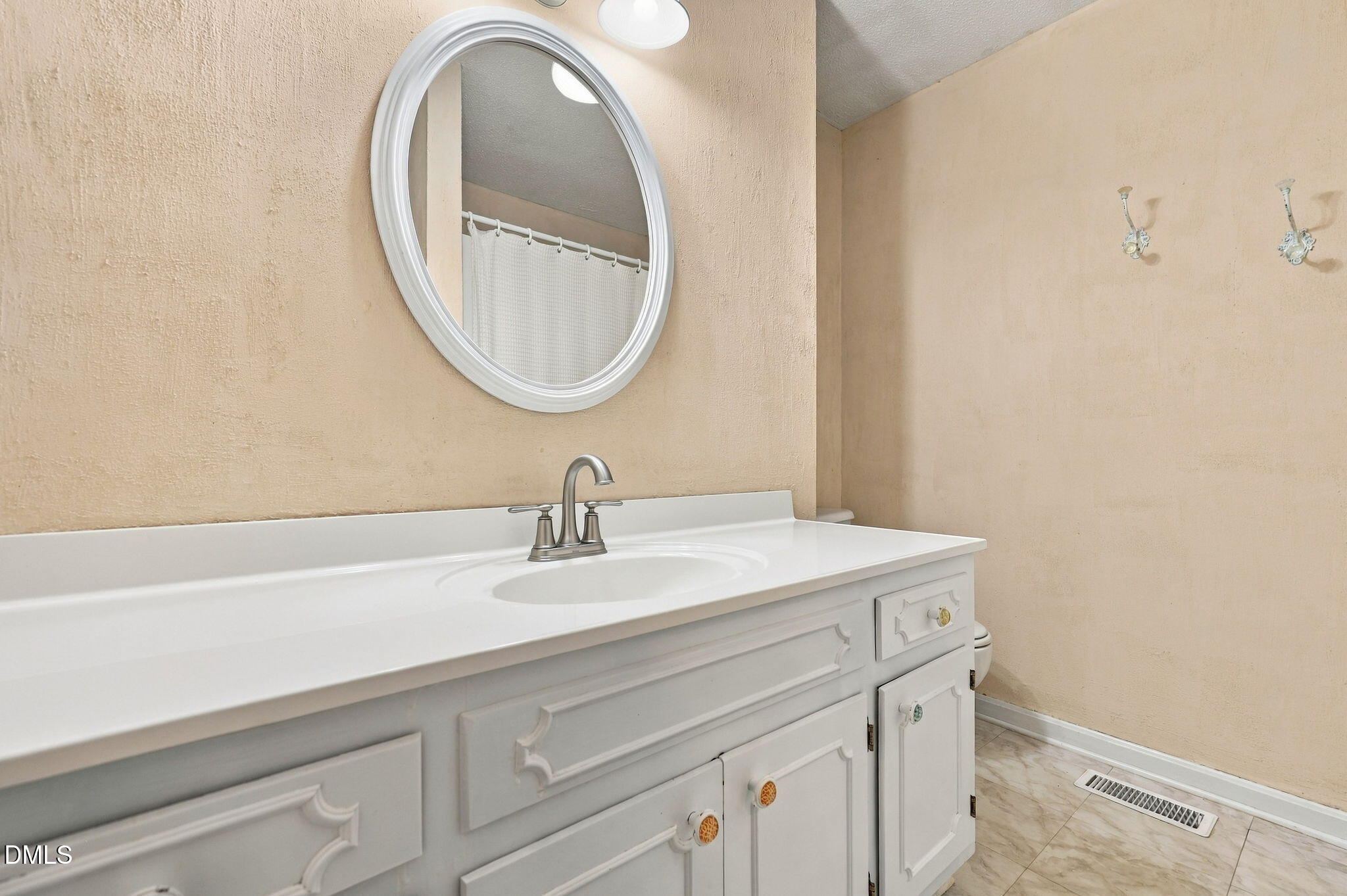 5320 Olde South Road Property Photo 18