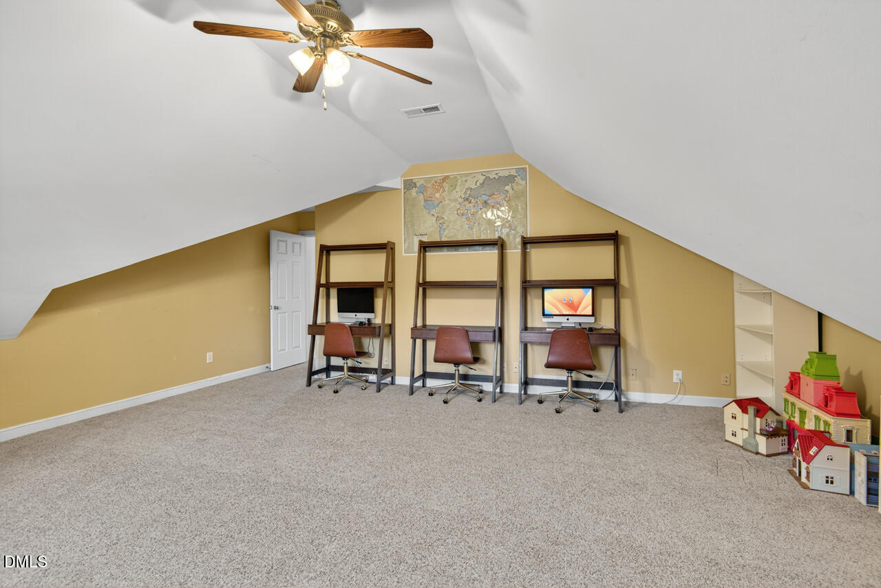 207 Danton Drive Property Photo 18