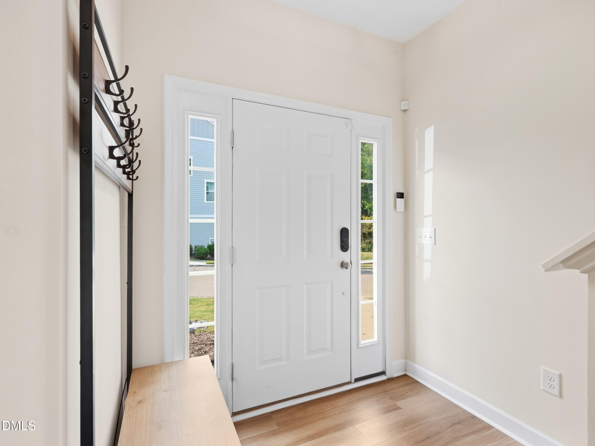 1391 Regents Lane Property Photo 3
