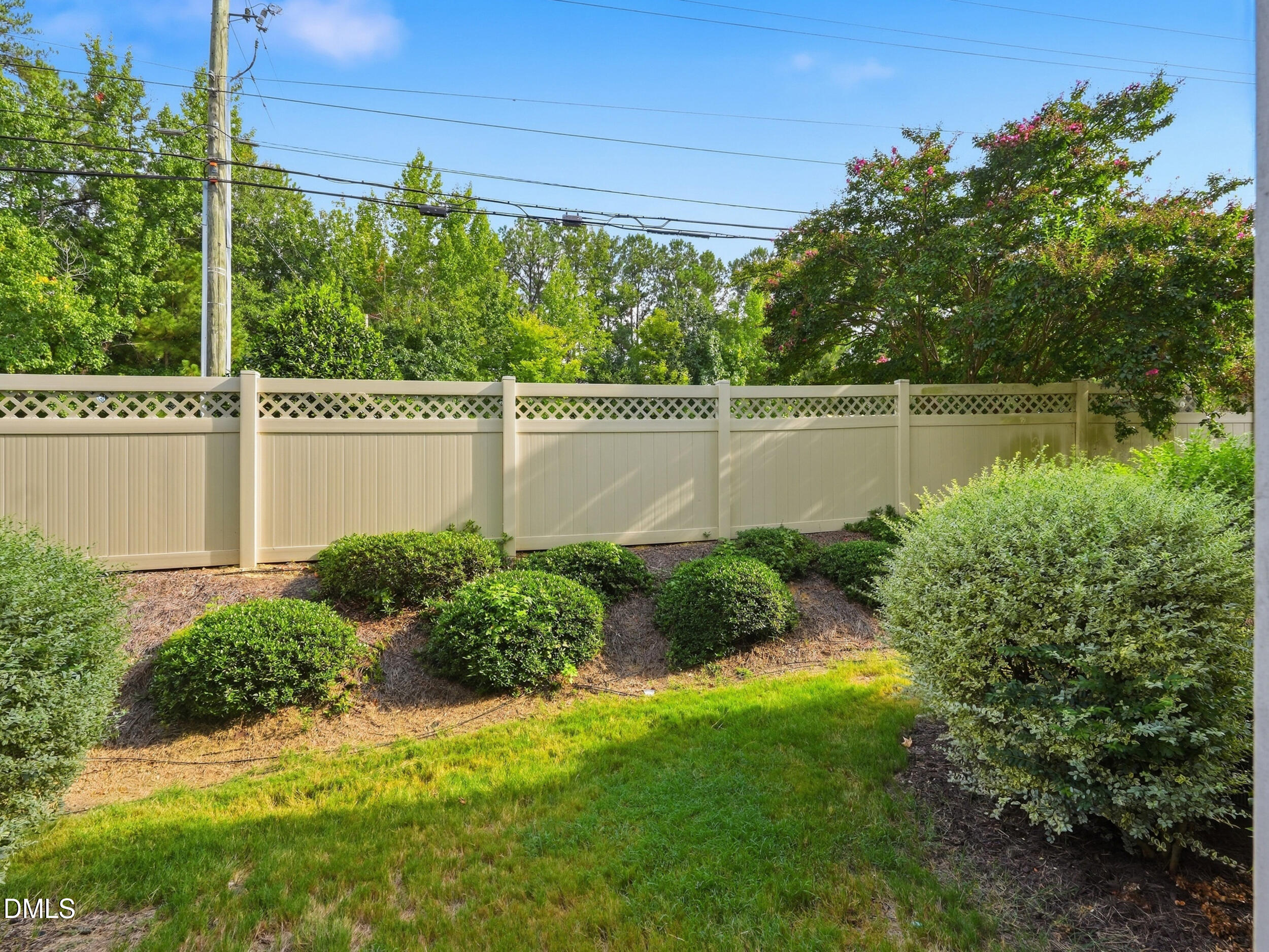 1391 Regents Lane Property Photo 28