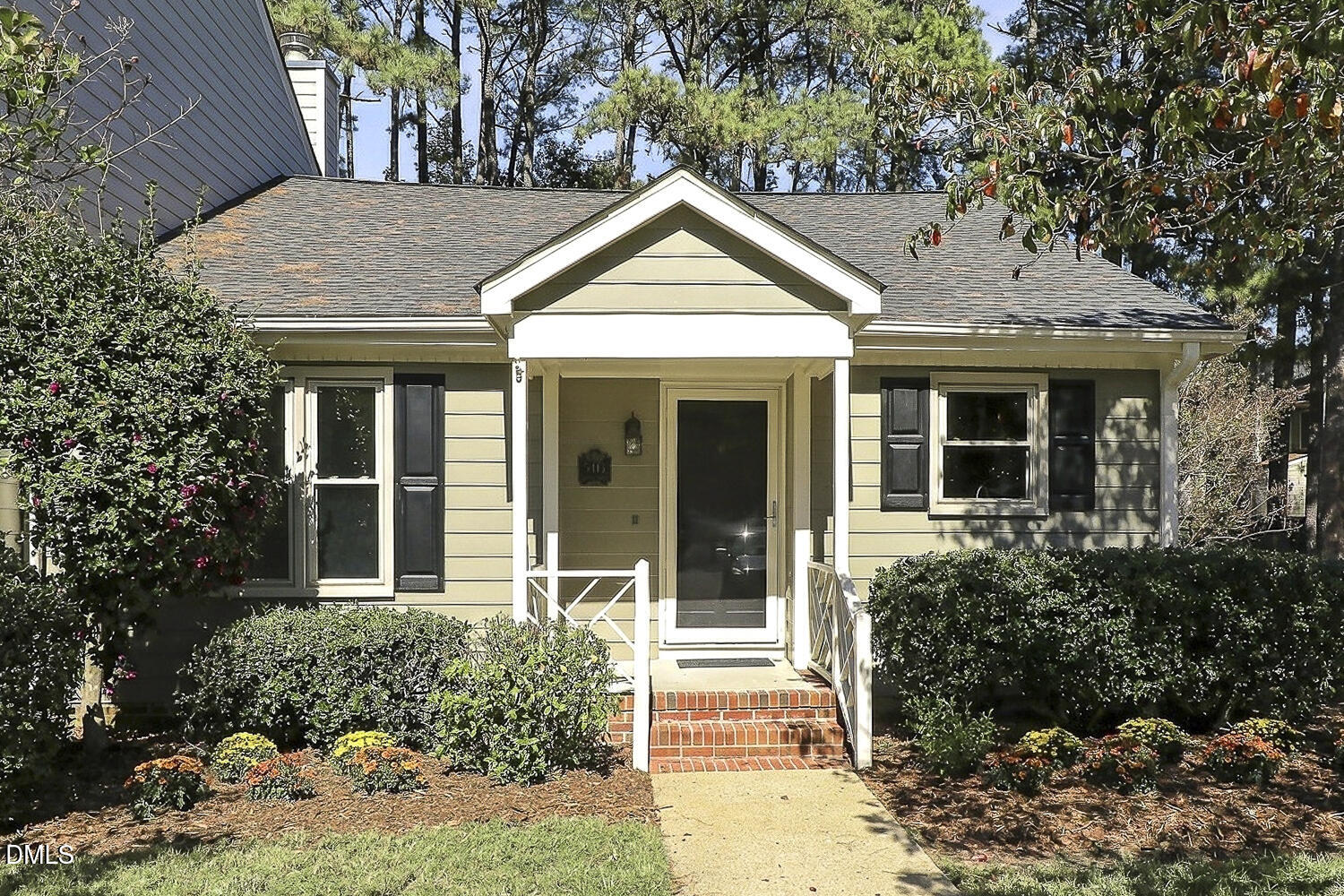 5413 Sharpe Drive Property Photo 1