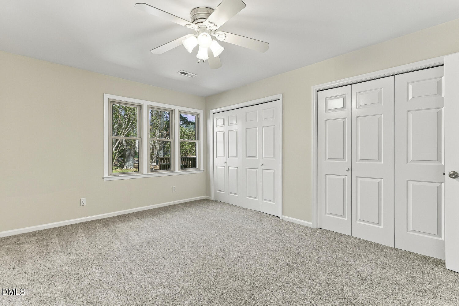 5413 Sharpe Drive Property Photo 6