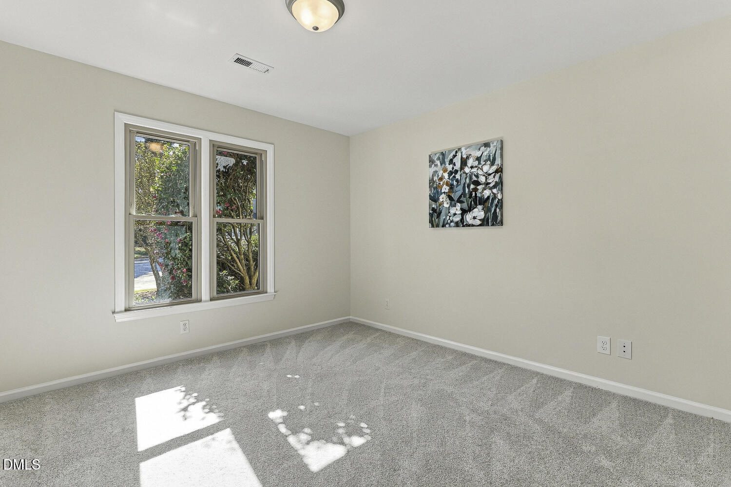 5413 Sharpe Drive Property Photo 8