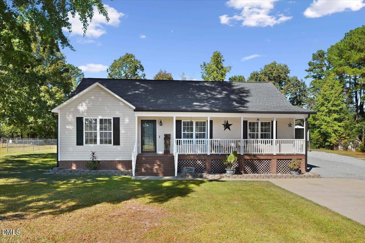 209 Davis Farm Drive Property Photo 2
